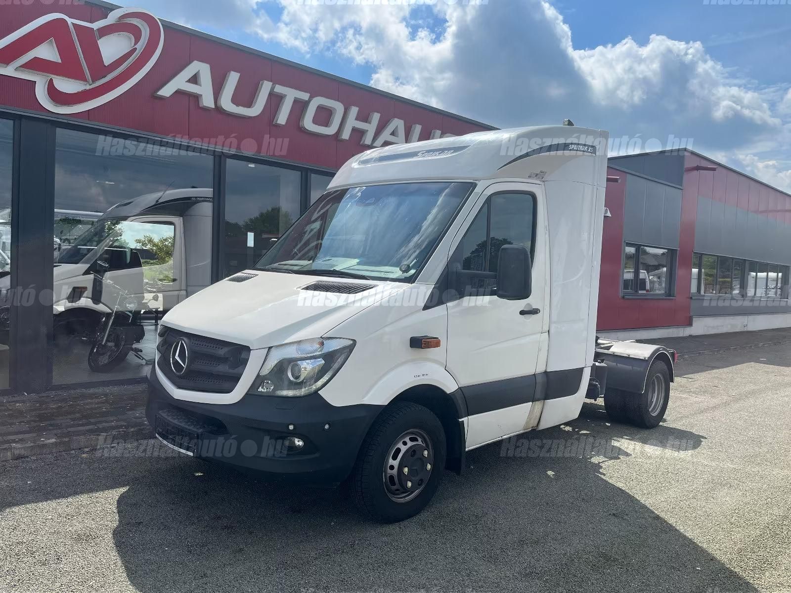 MERCEDES-BENZ 2018/6 - 1