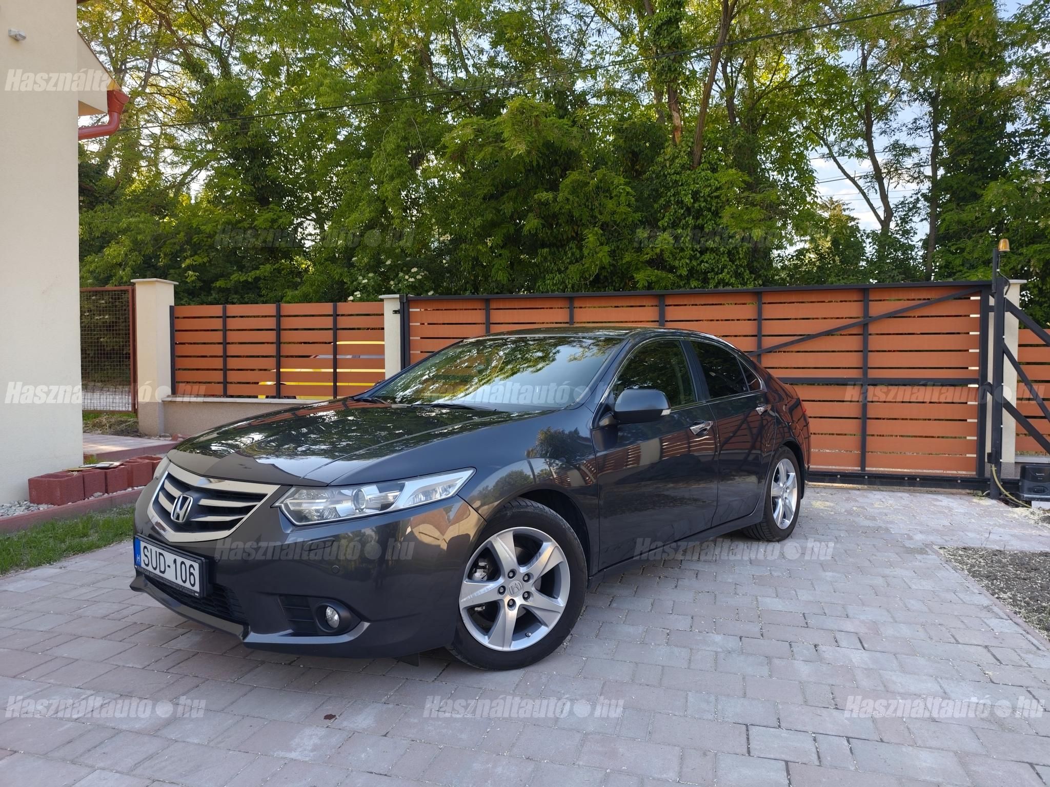 HONDA ACCORD 2014 - 1