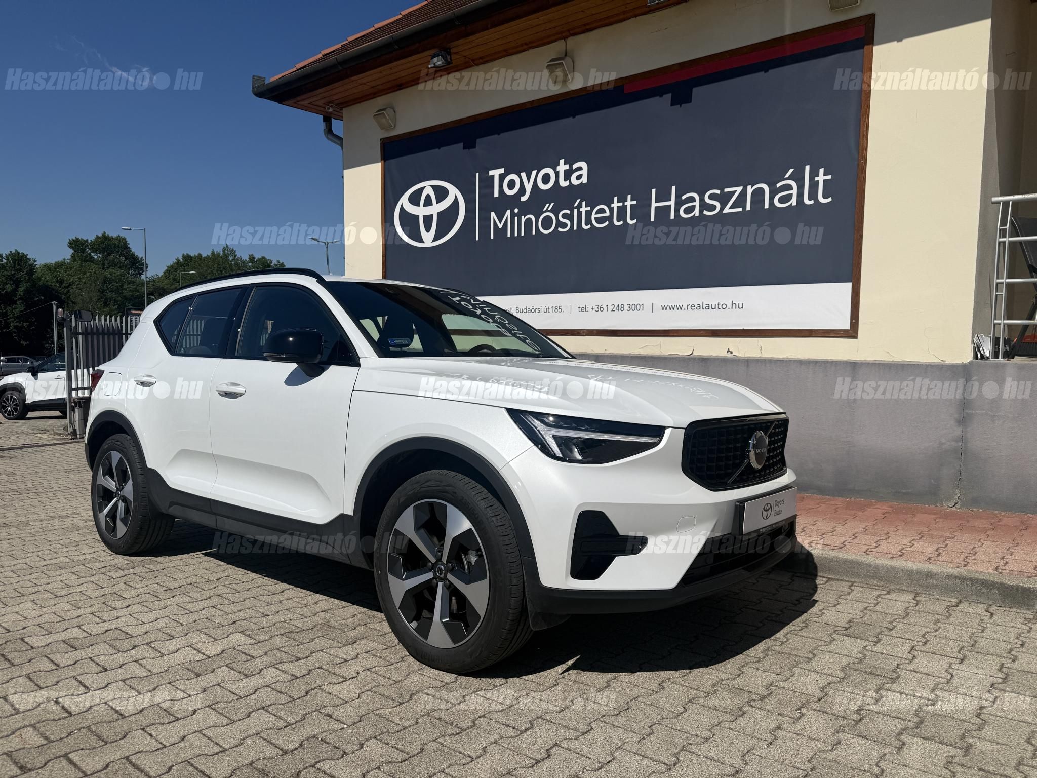 VOLVO XC40 2025/10 - 1