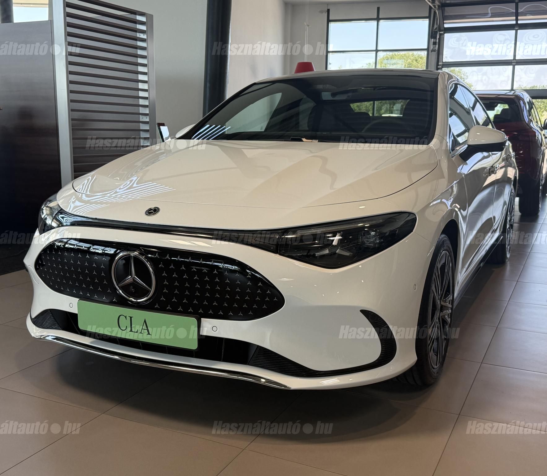 MERCEDES-BENZ CLA 200 2026 - 1