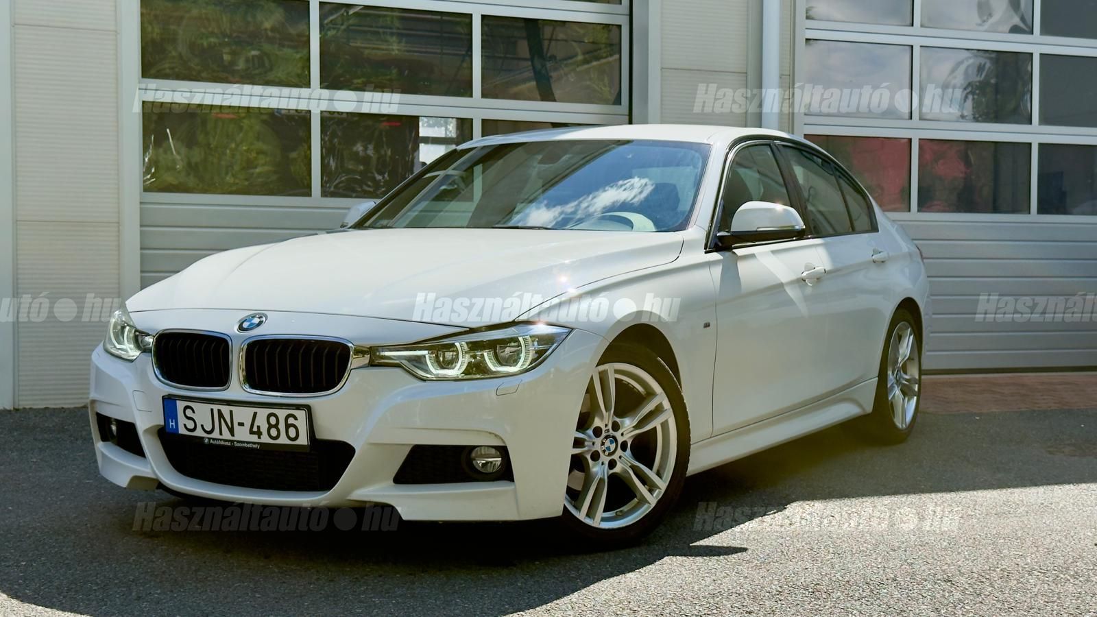 BMW 318 2015/10 - 1