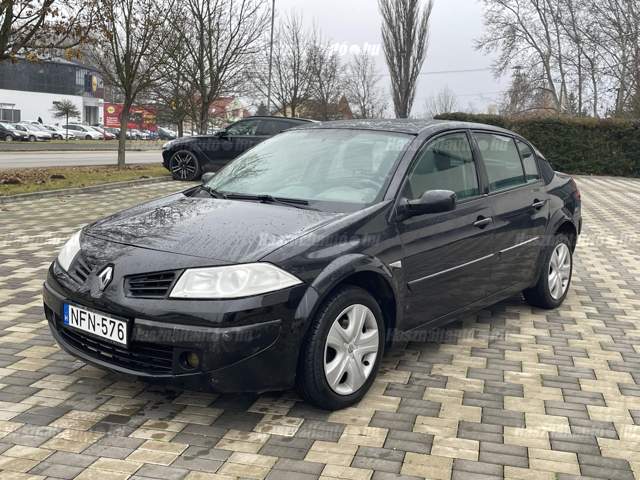 RENAULT MEGANE 2008/10 - 1