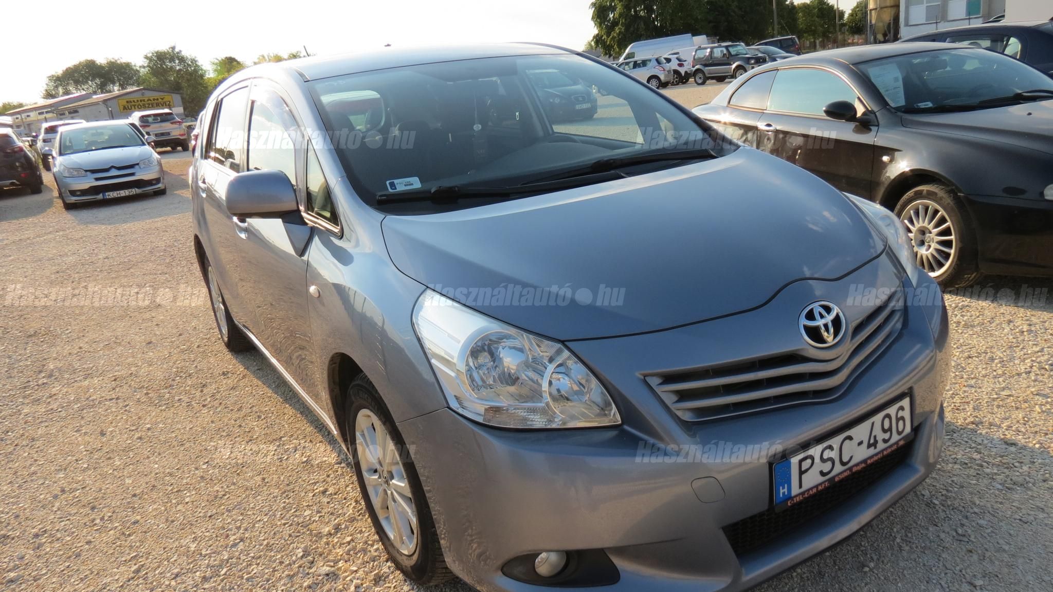 TOYOTA VERSO 2012/6 - 1