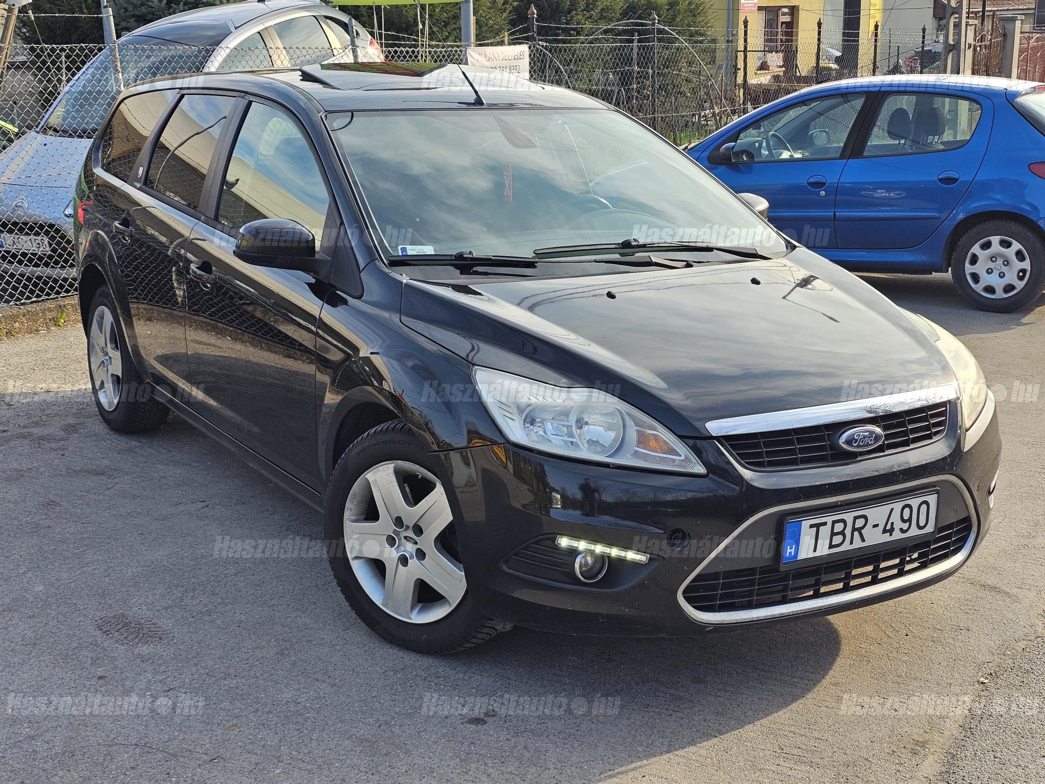 FORD FOCUS 2010/10 - 1