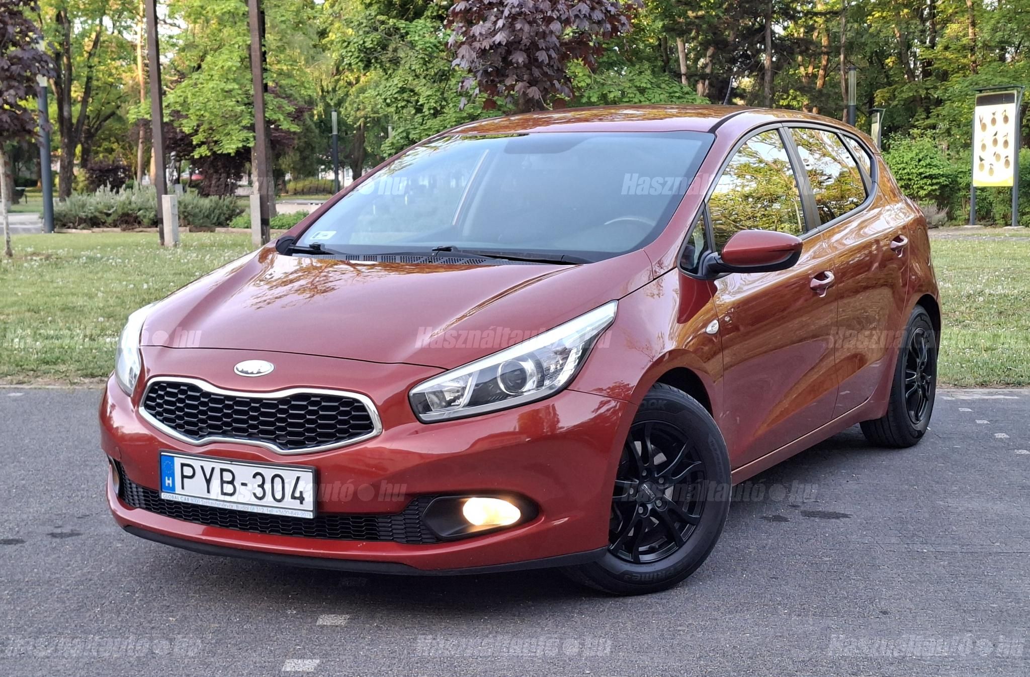 KIA CEE'D 2013/2 - 1