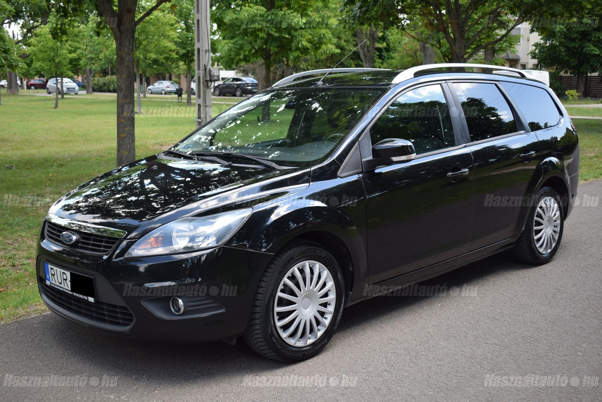 FORD FOCUS 2010 - 1