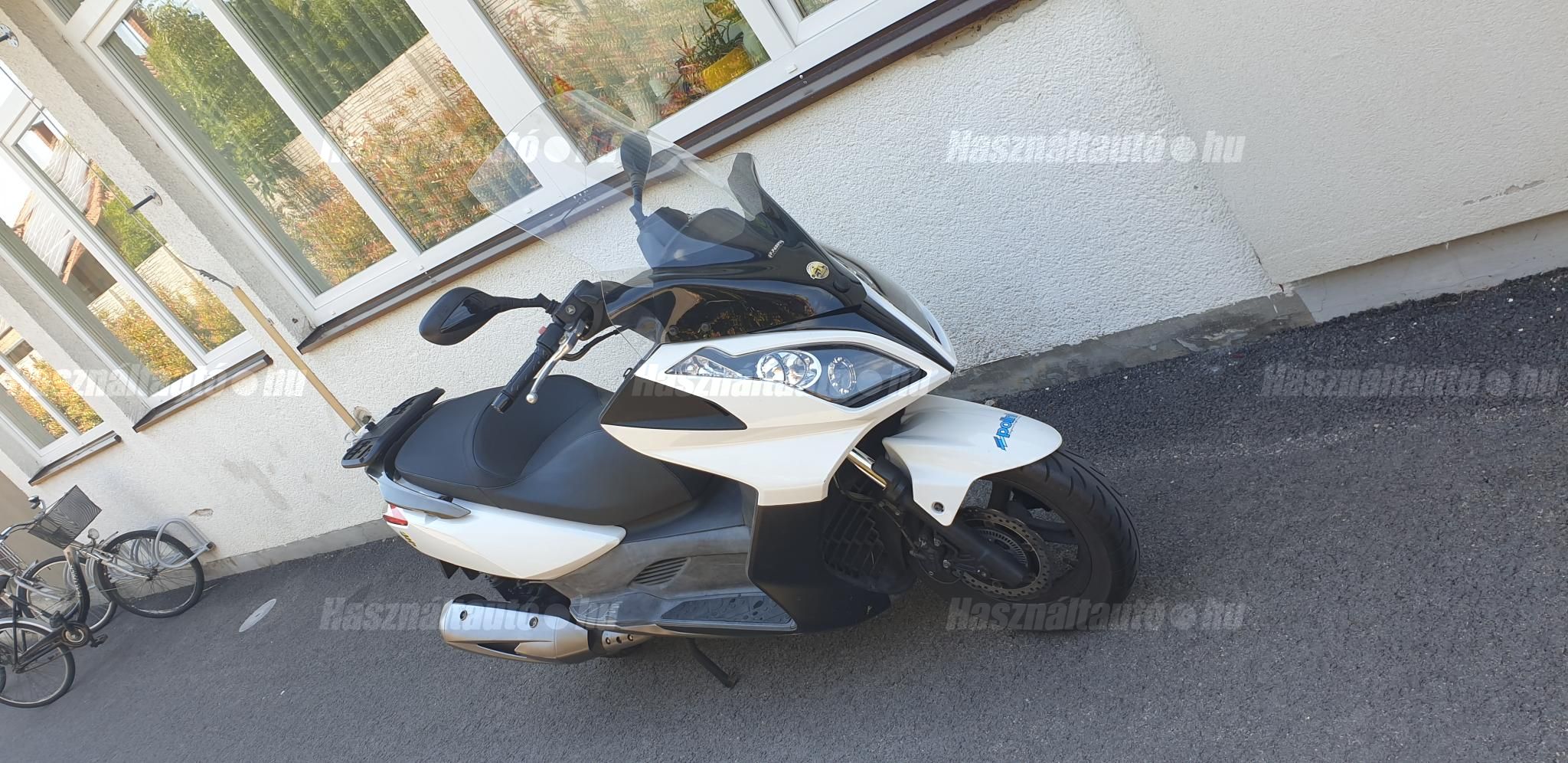 KYMCO DOWNTOWN 300 2011/3 - 1