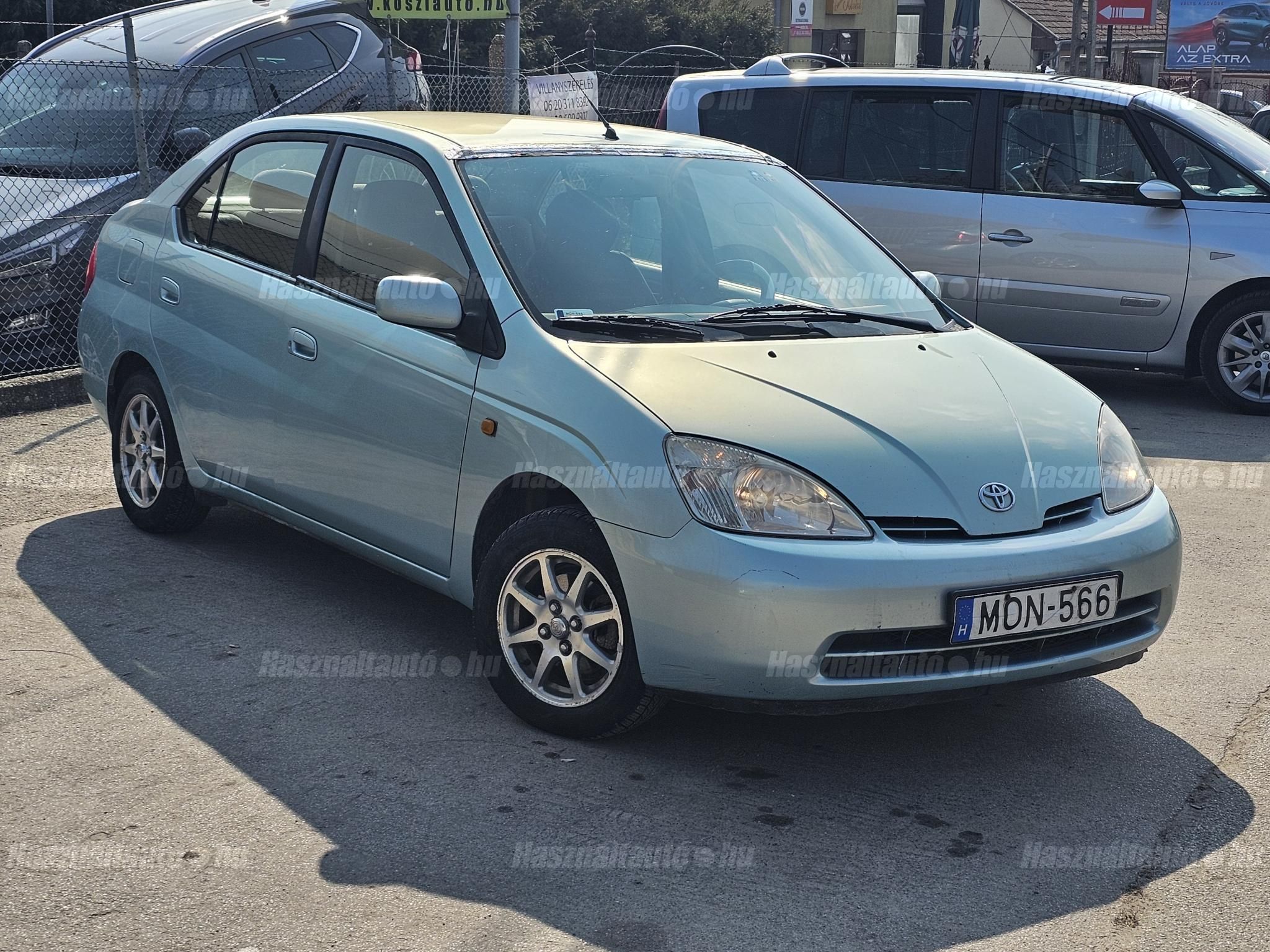 TOYOTA PRIUS 2001/3 - 1
