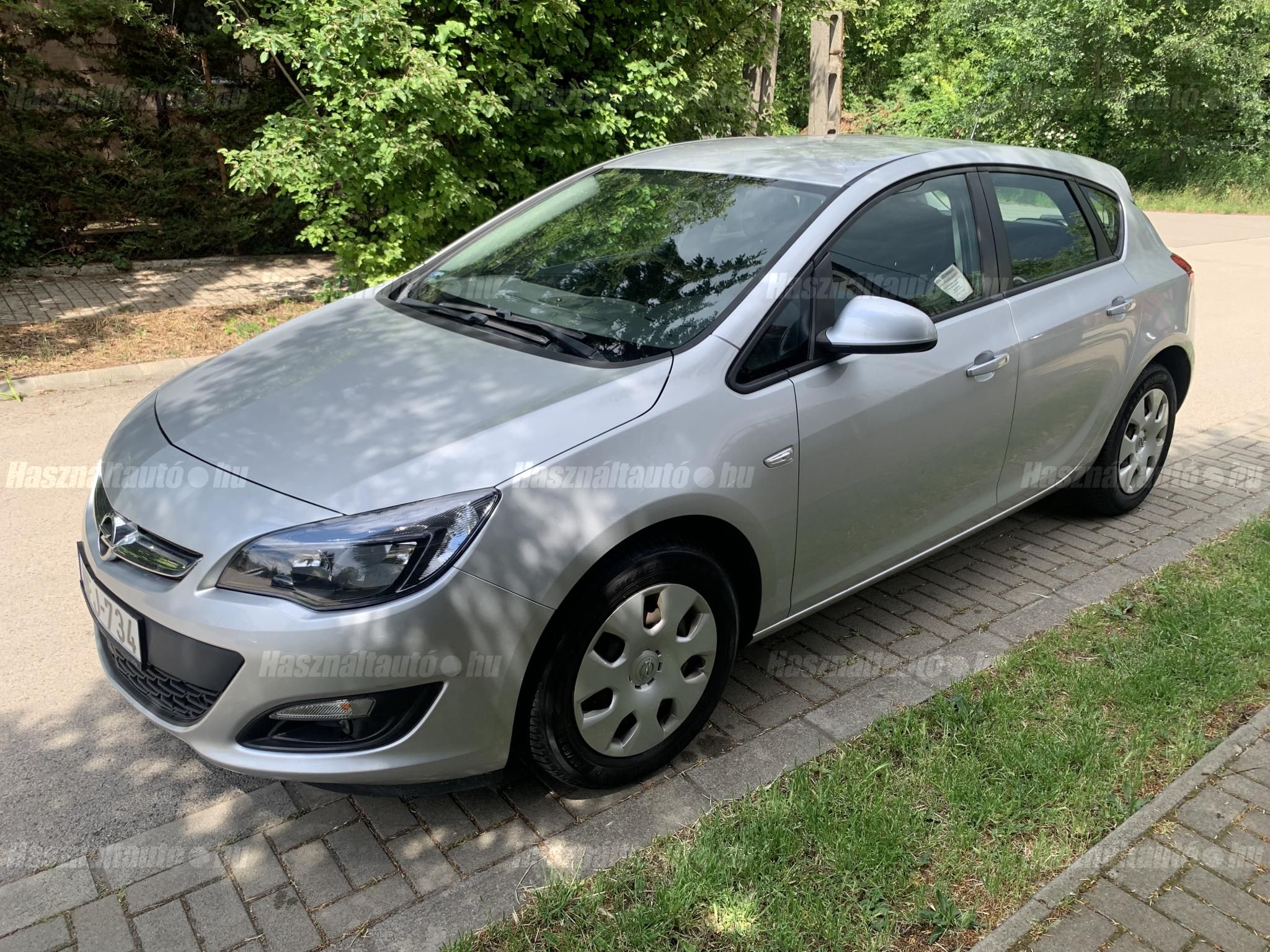 OPEL ASTRA J 2015/8 - 1
