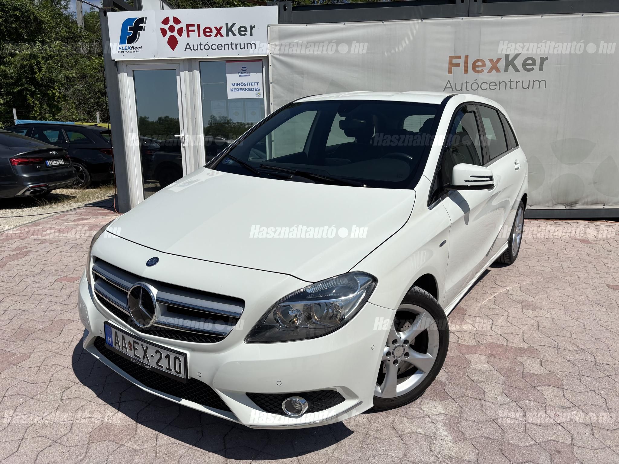 MERCEDES-BENZ B 180 2012/2 - 1