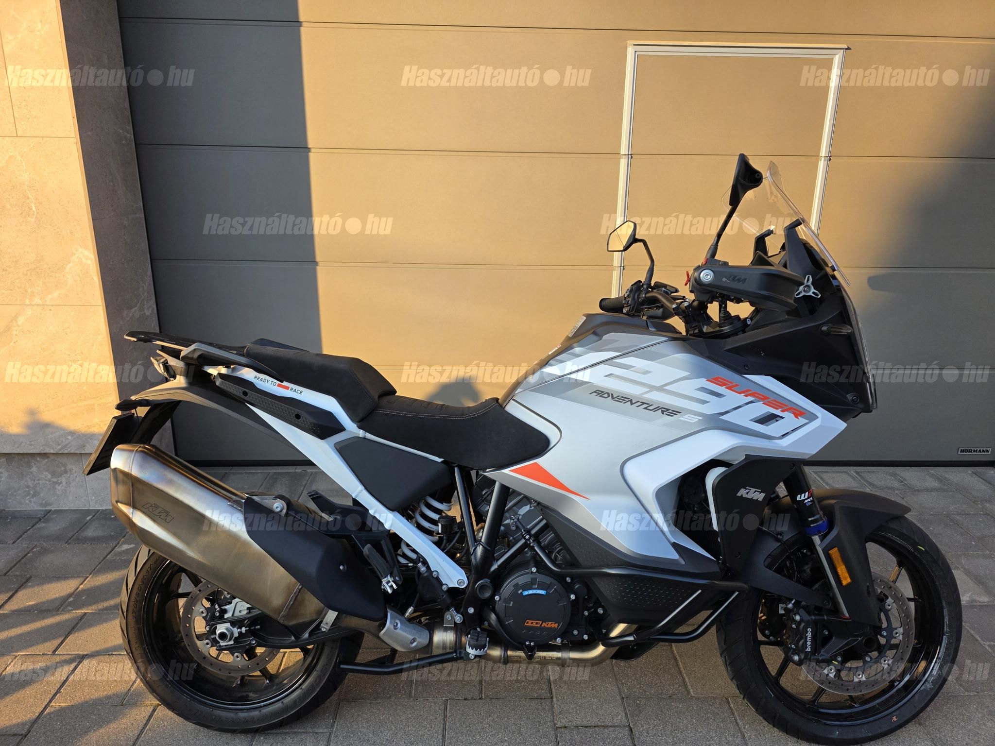 KTM 1290 SUPER ADVENTURE S 2024/6 - 1