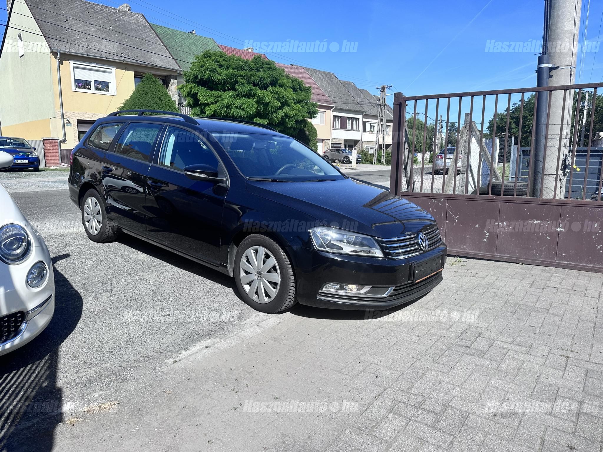 VOLKSWAGEN PASSAT 2011/2 - 1