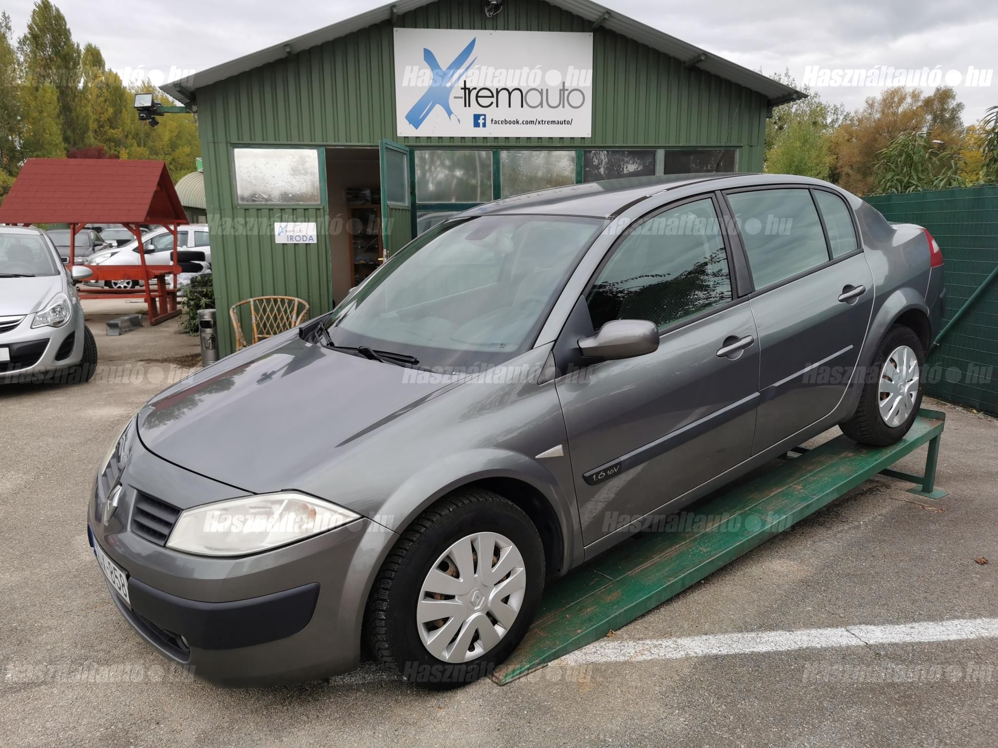RENAULT MEGANE 2004/7 - 1
