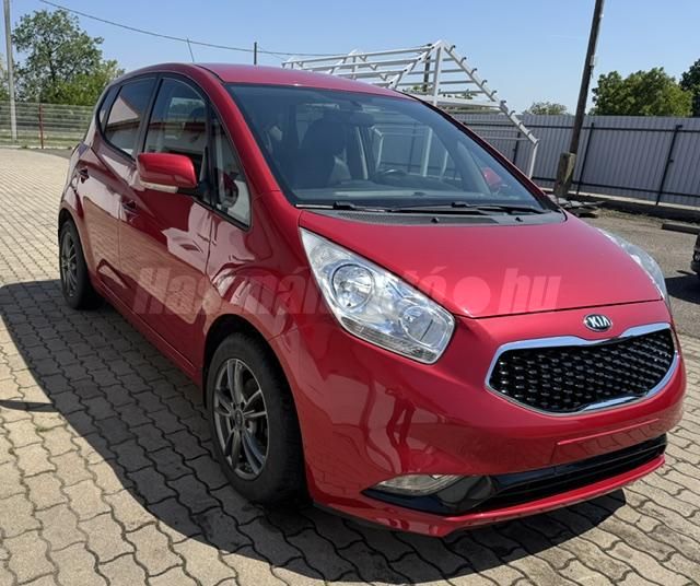 KIA VENGA 2018 - 1