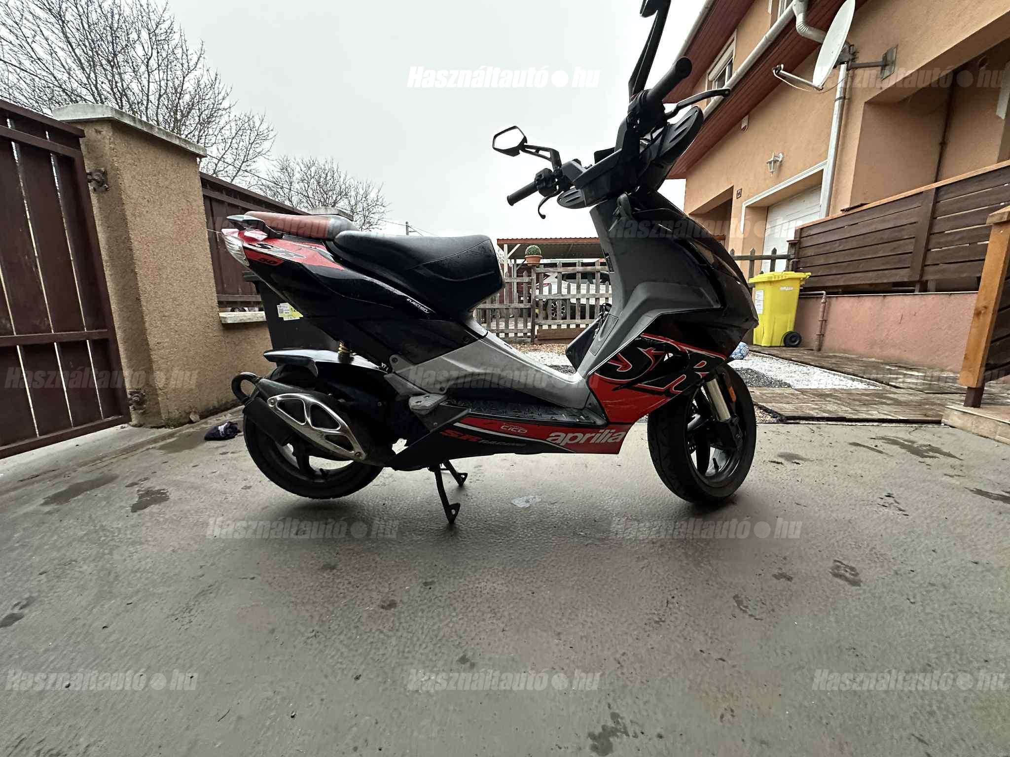 APRILIA SR 50 2002 - 1