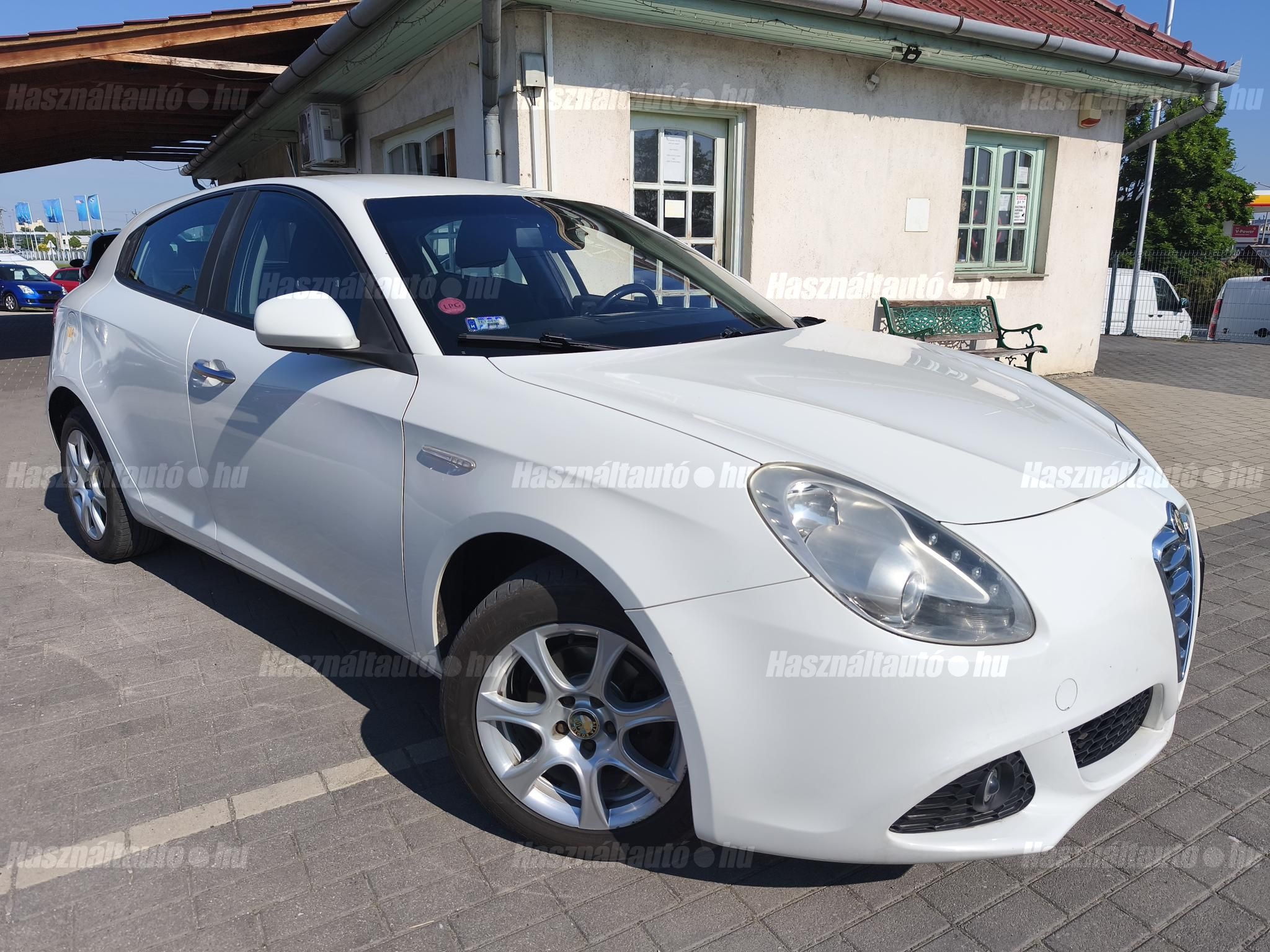 ALFA ROMEO GIULIETTA 2012/9 - 1