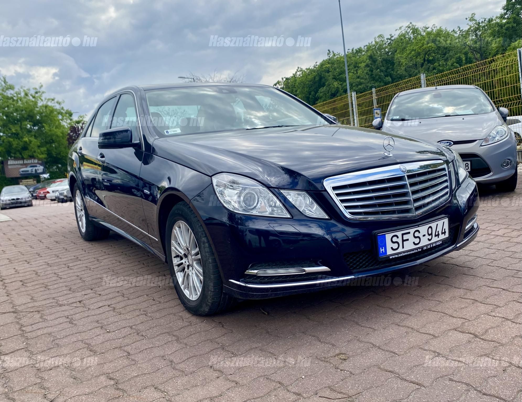 MERCEDES-BENZ E 200 2011/7 - 1