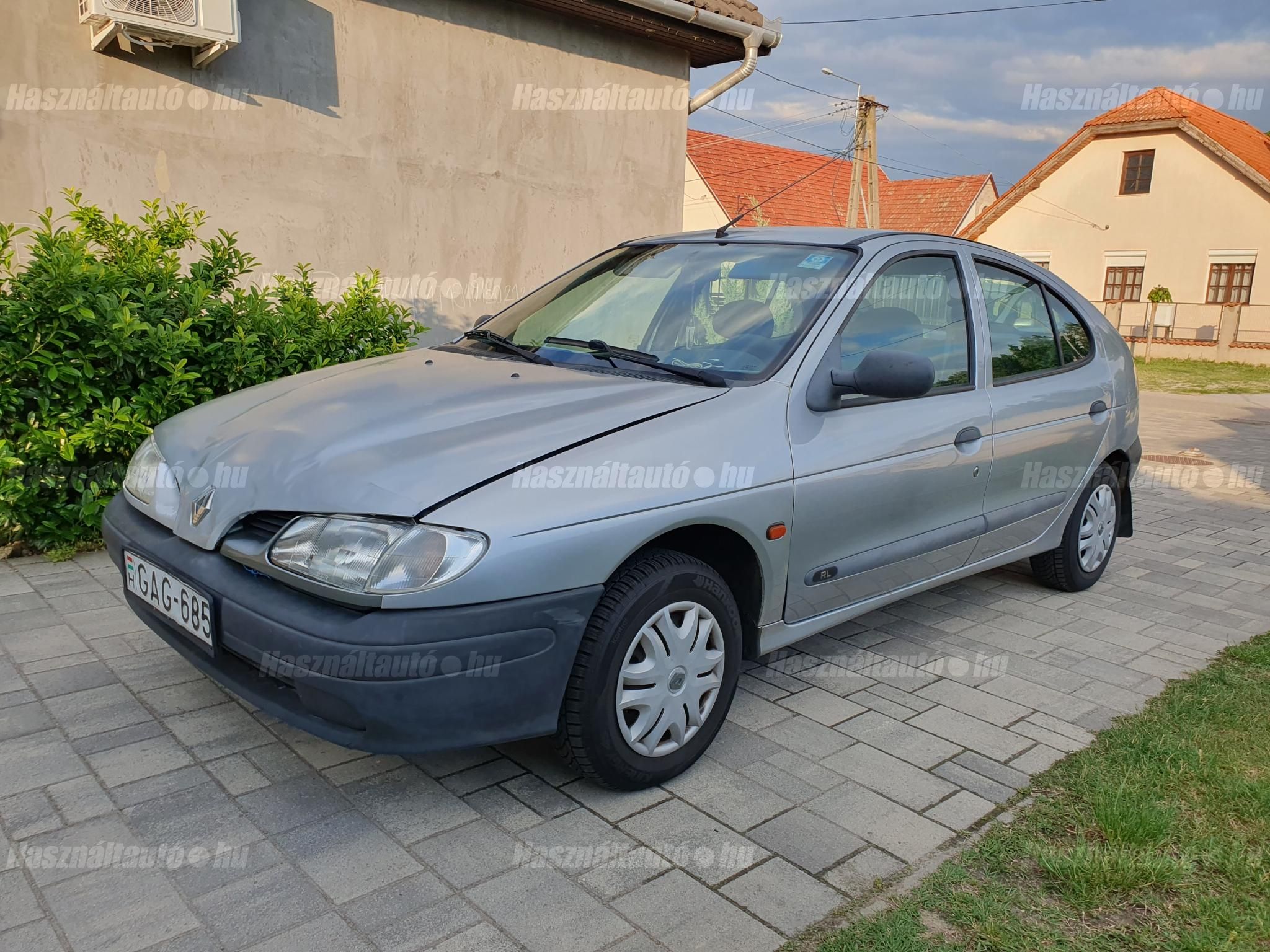 RENAULT MEGANE 1996/6 - 1