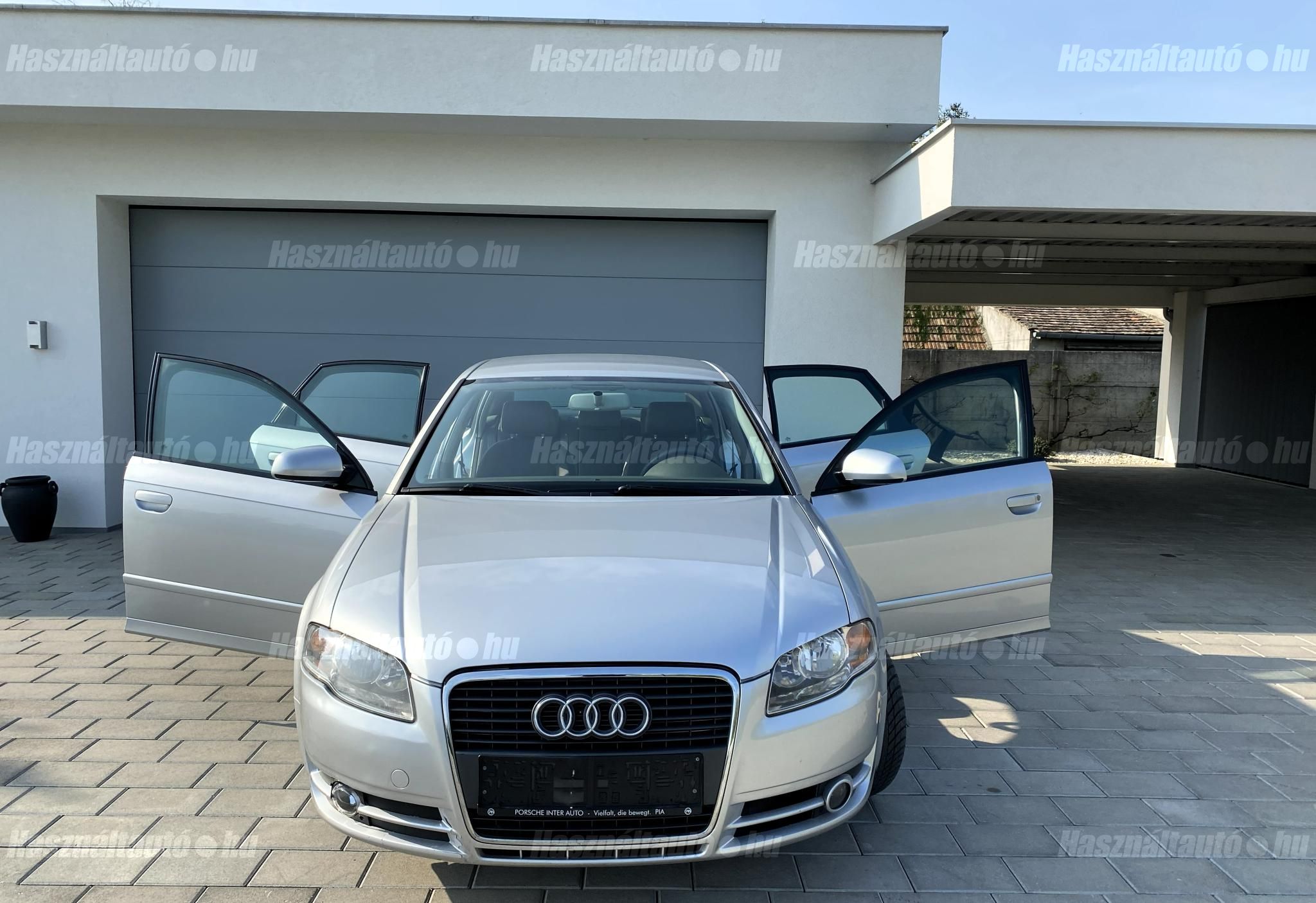 AUDI A4 2005/4 - 1