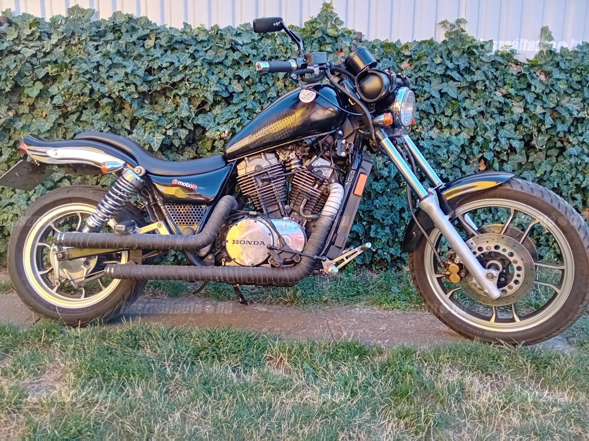HONDA VT 750 1983 - 1