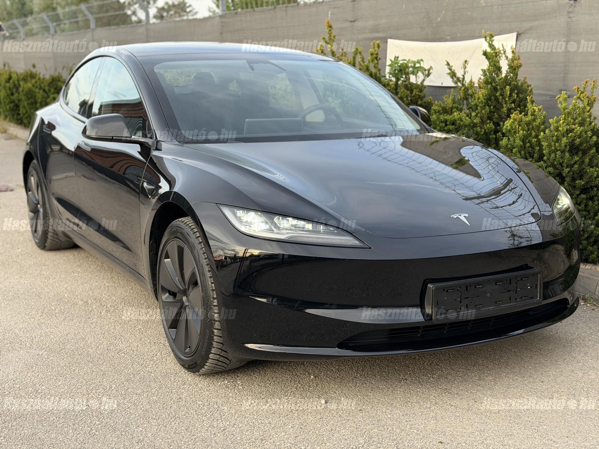 TESLA MODEL 3 2023/11 - 1