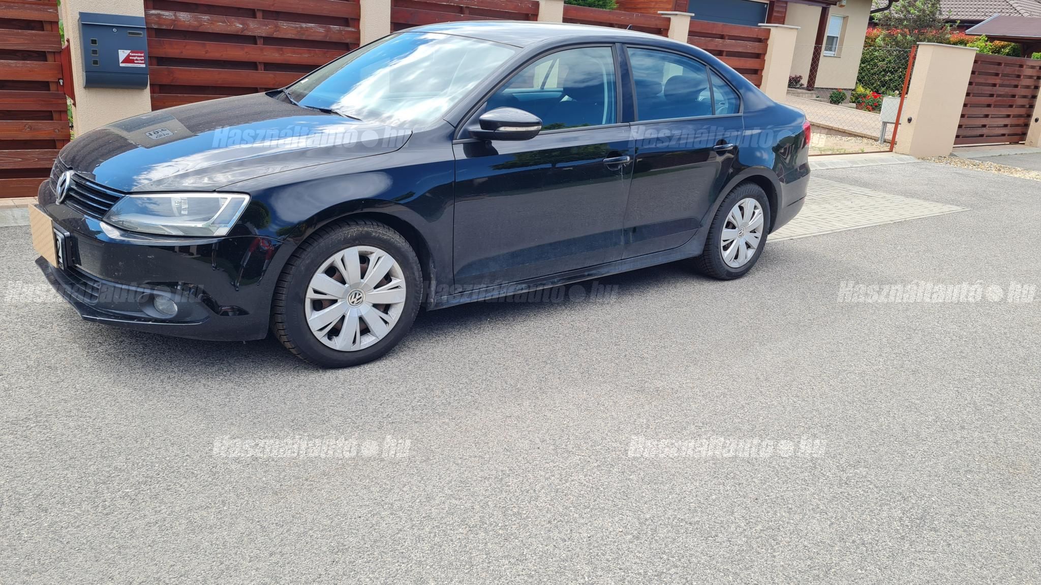 VOLKSWAGEN JETTA VI 2014/7 - 1