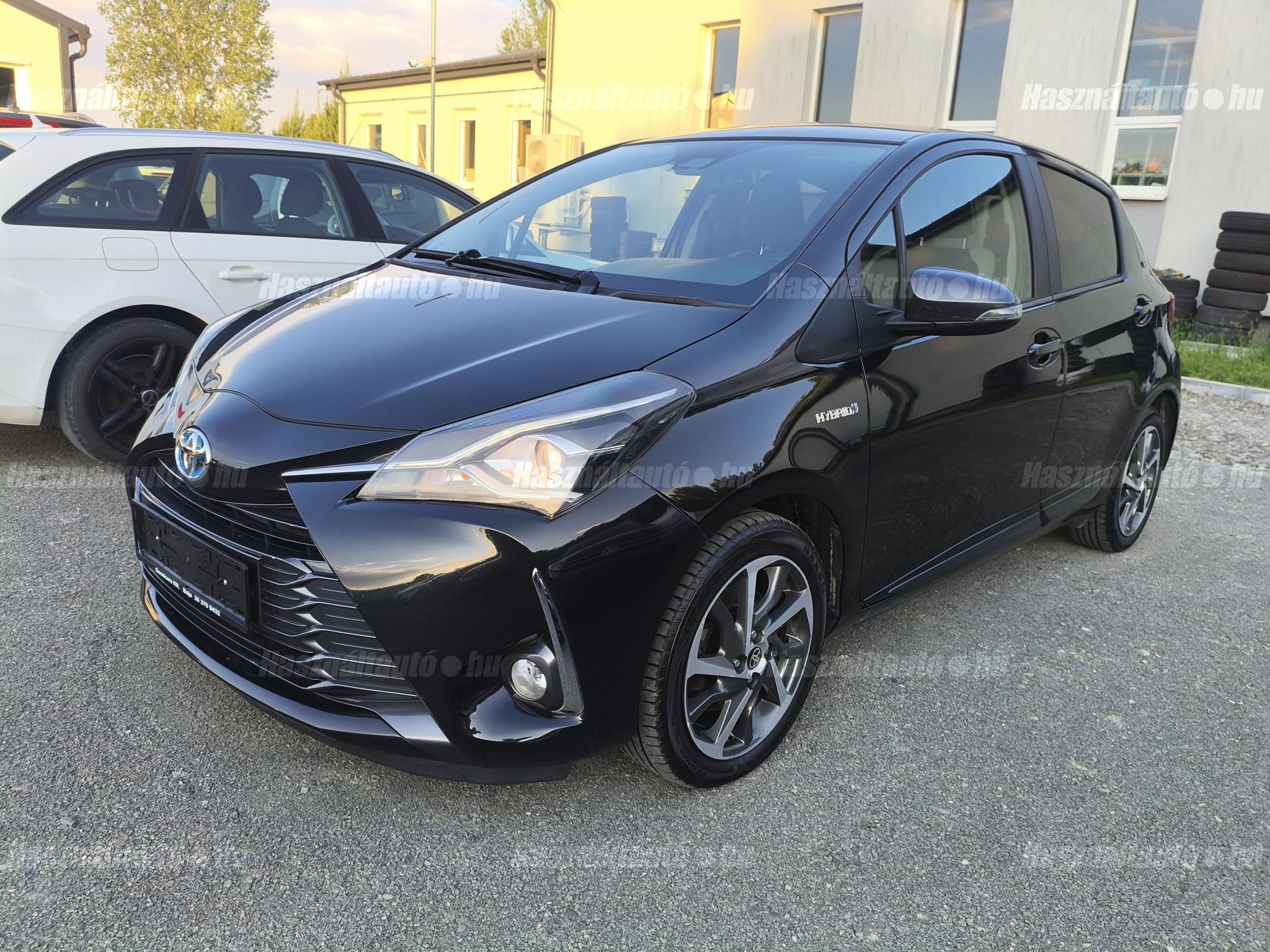 TOYOTA YARIS 2019/12 - 1