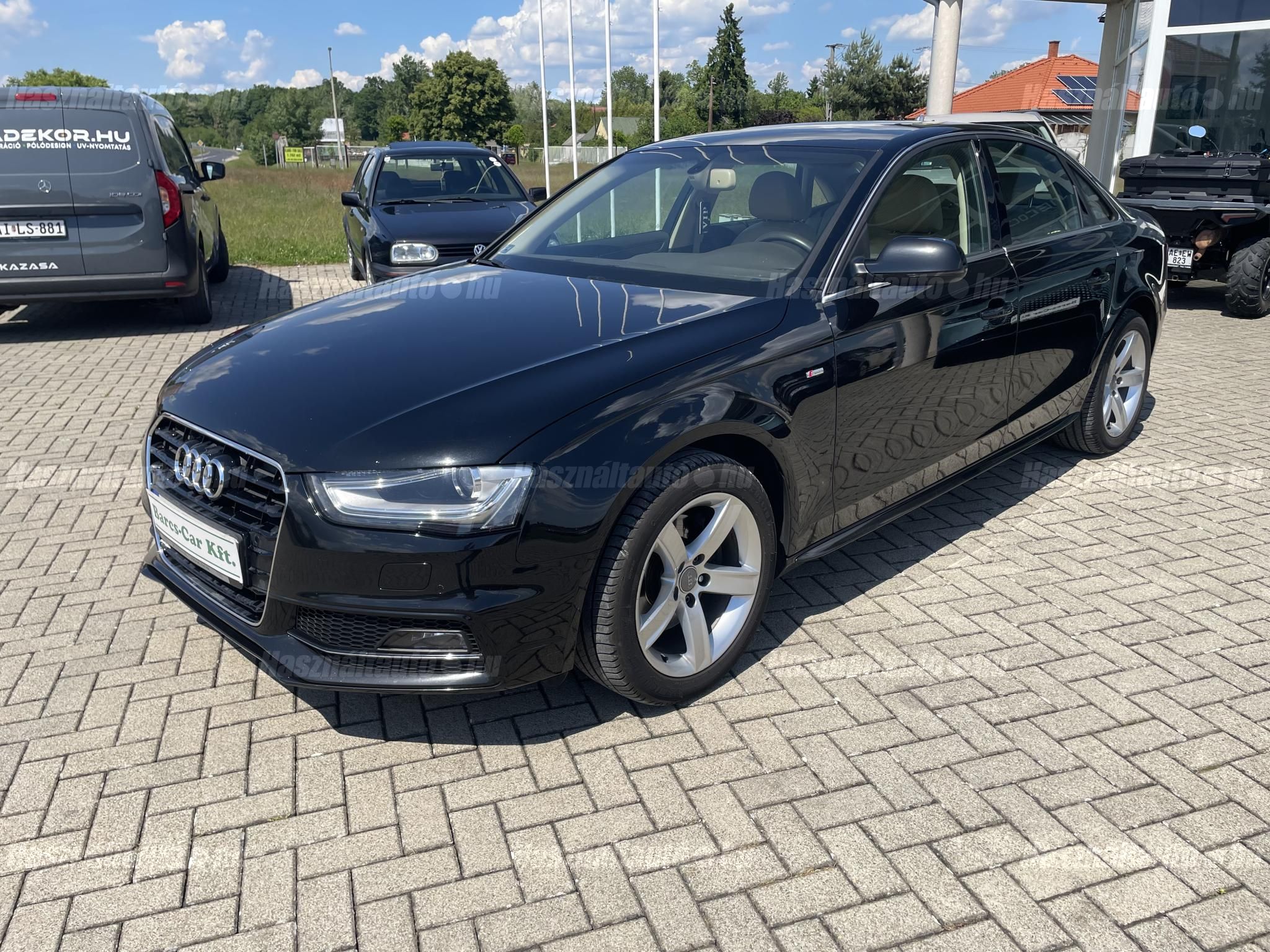 AUDI A4 2014/6 - 1