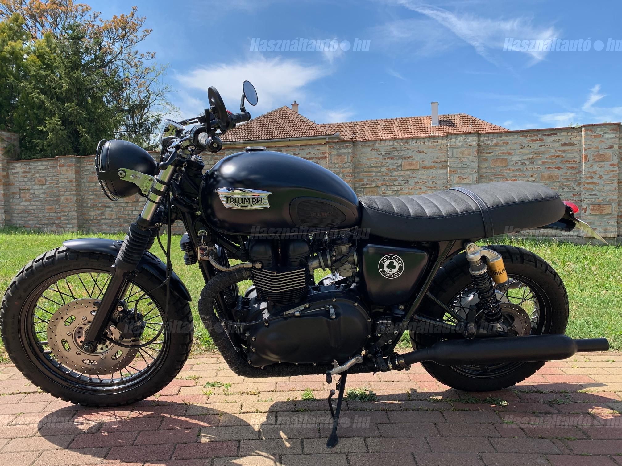 TRIUMPH BONNEVILLE 900 2007/9 - 1