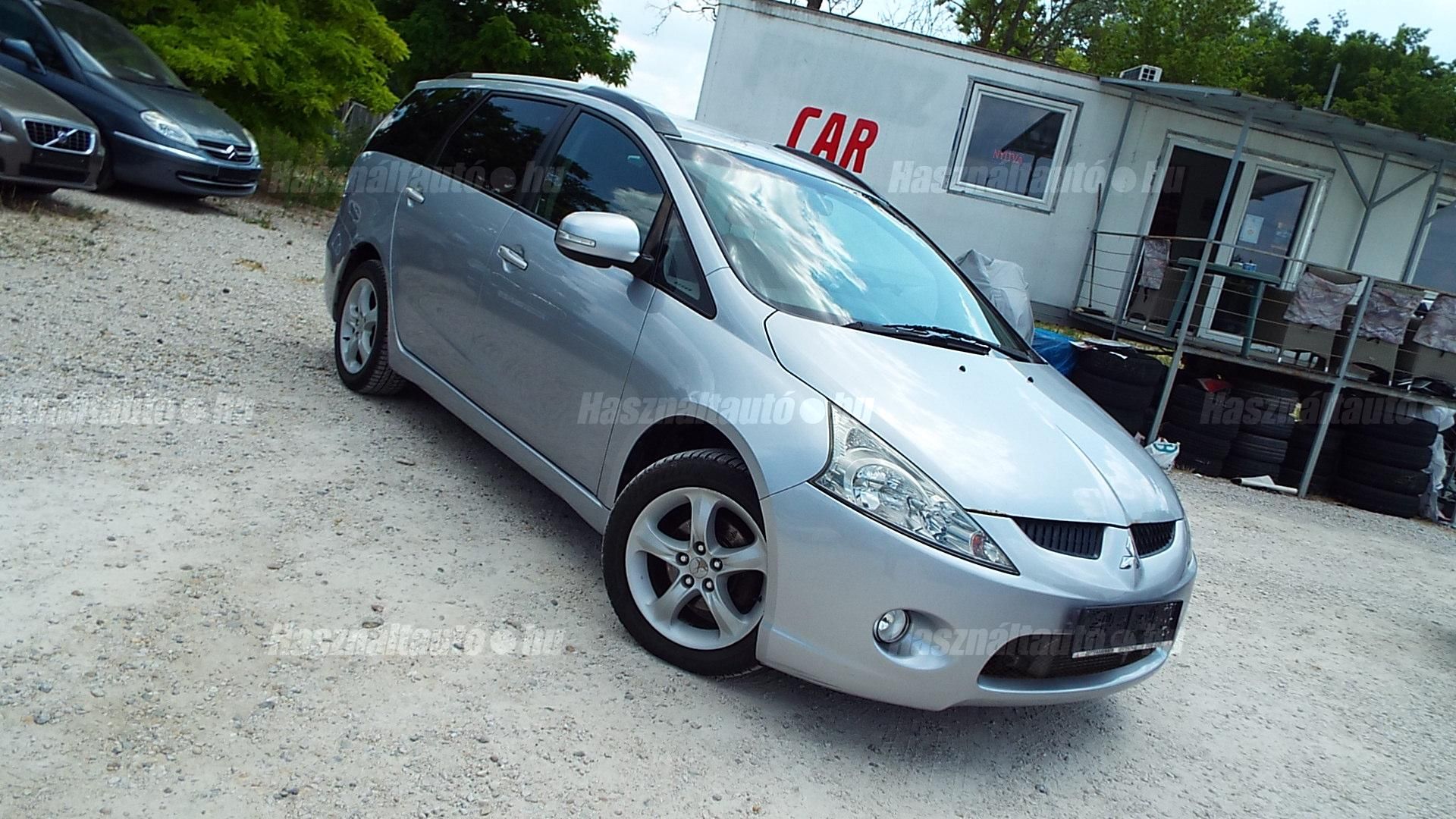 MITSUBISHI GRANDIS 2010/4 - 1