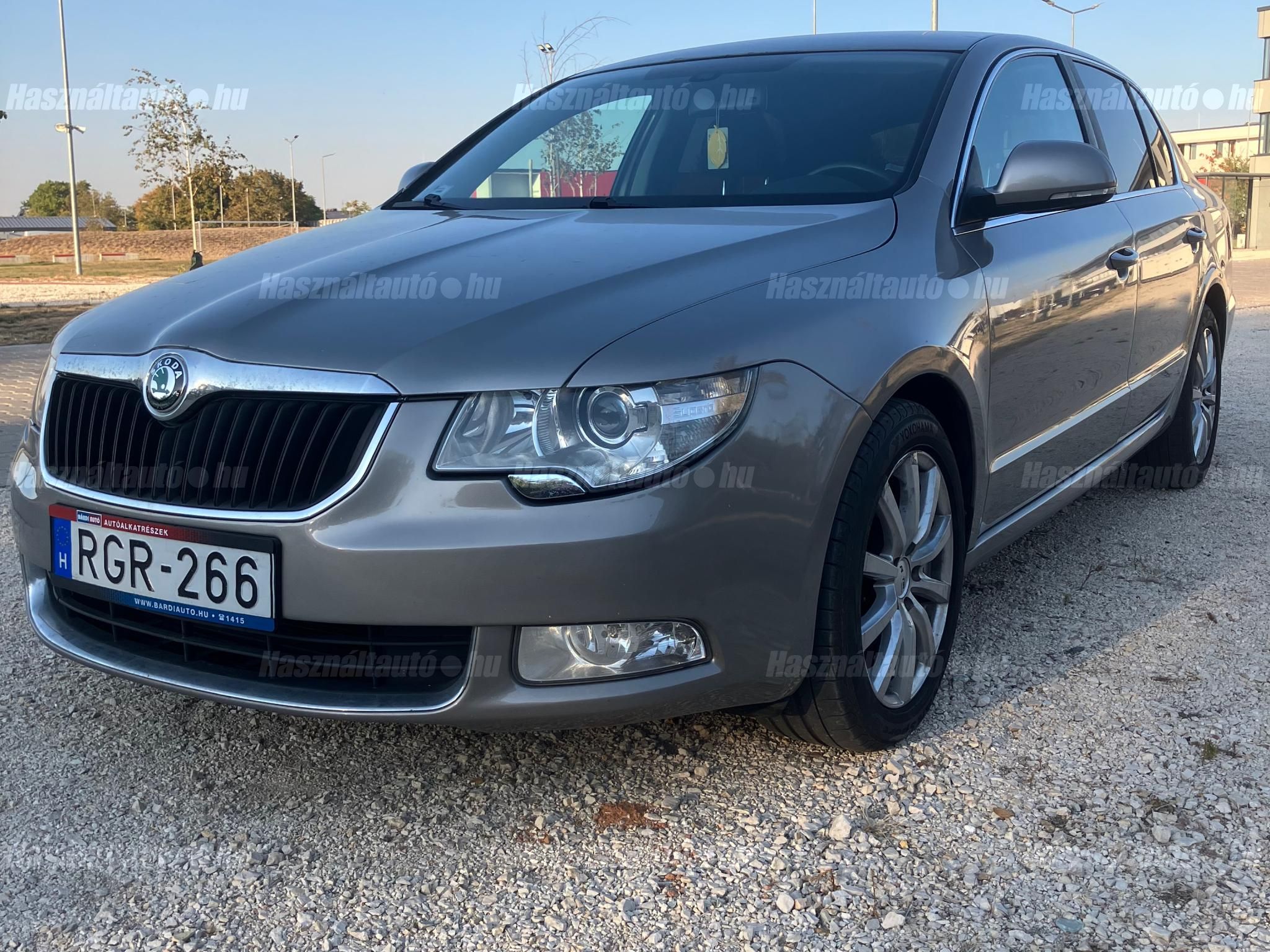 SKODA SUPERB 2012/5 - 1