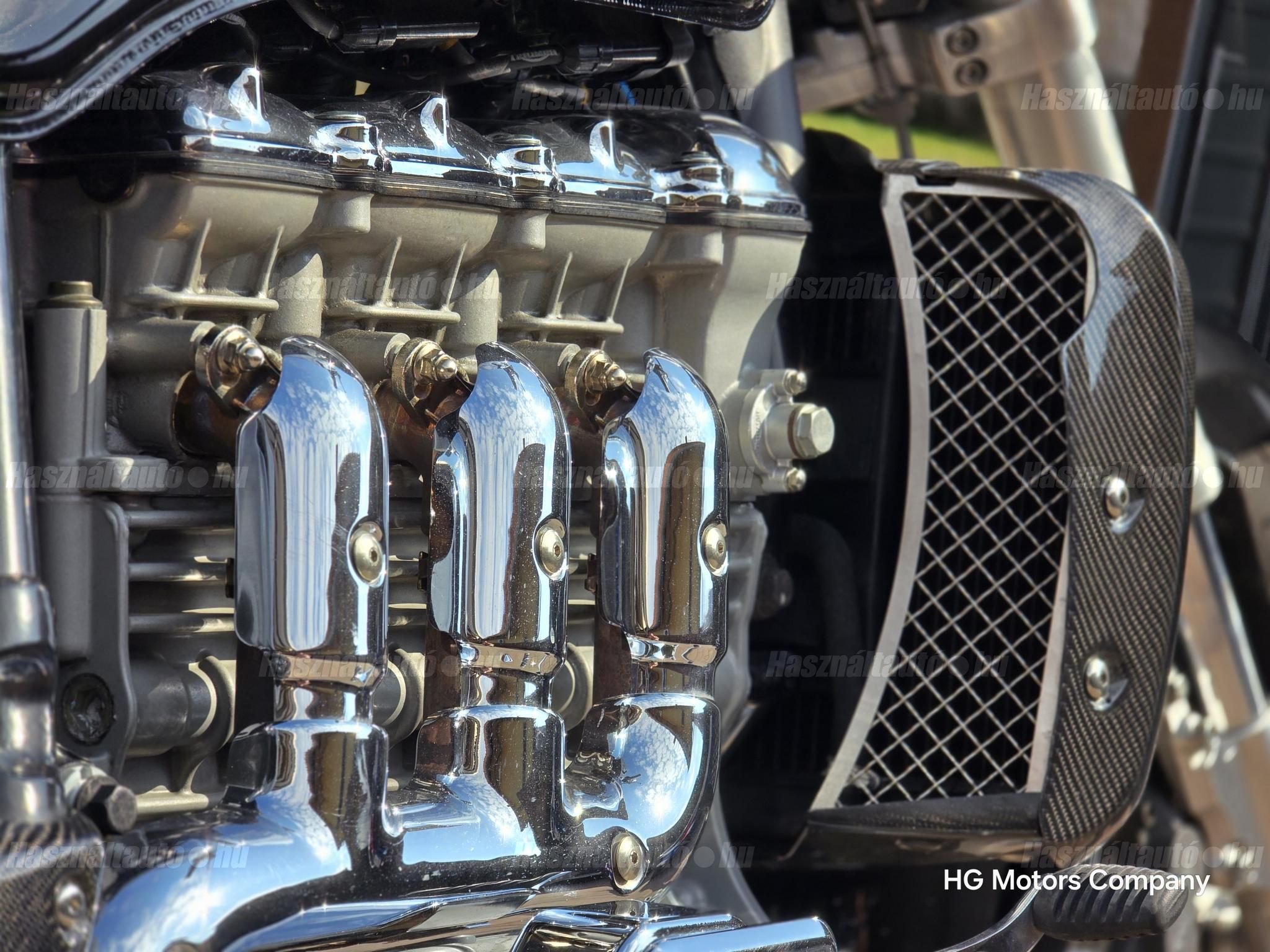 TRIUMPH ROCKET 2004/8 - 1