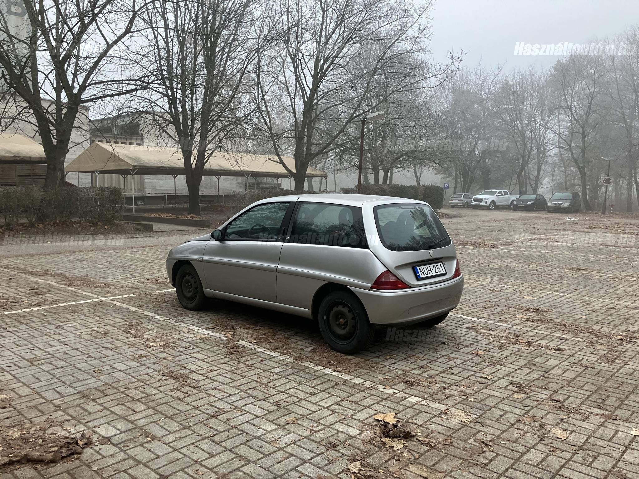 LANCIA YPSILON 2003/7 - 1
