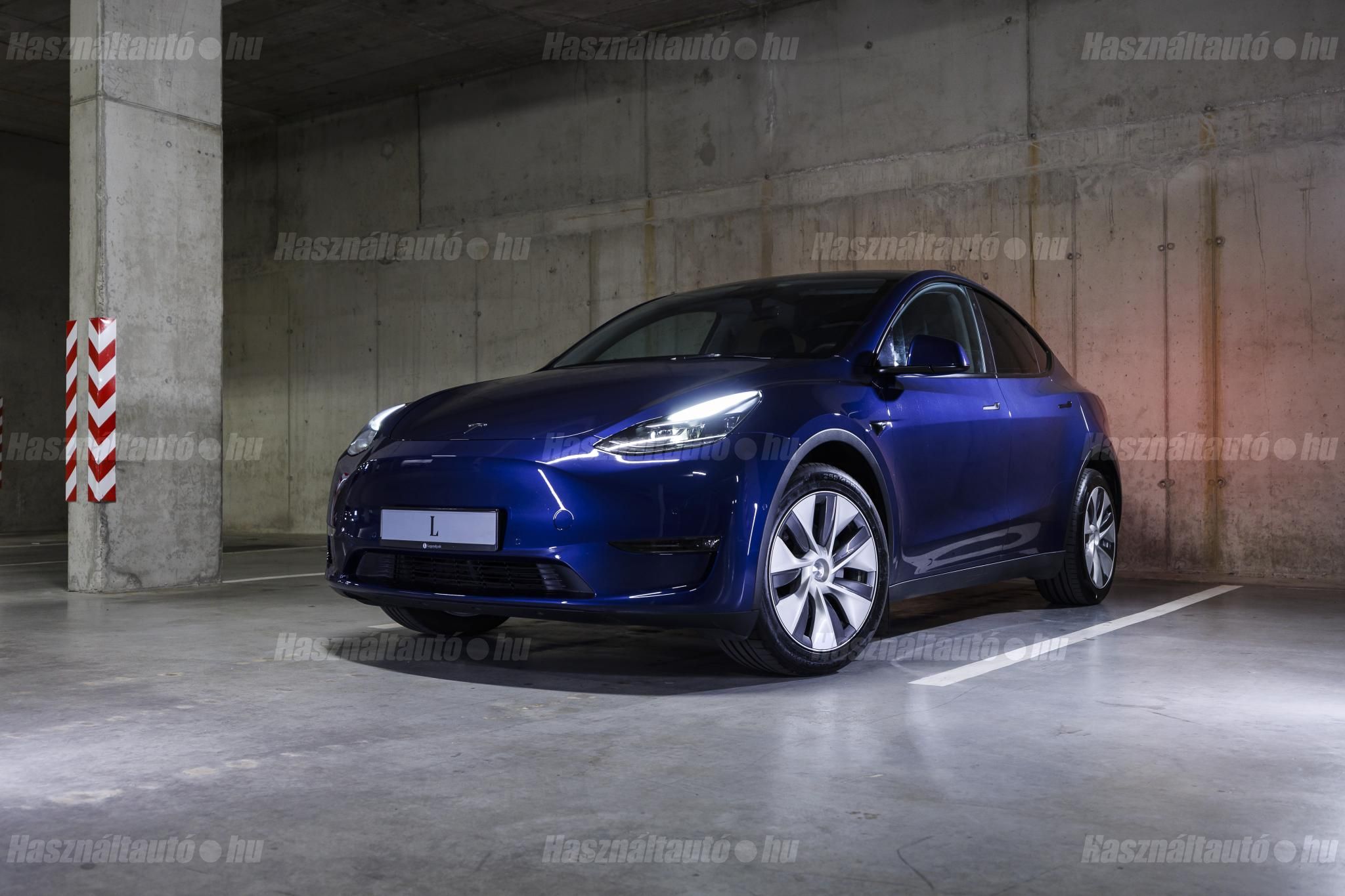TESLA MODEL Y 2022/5 - 1