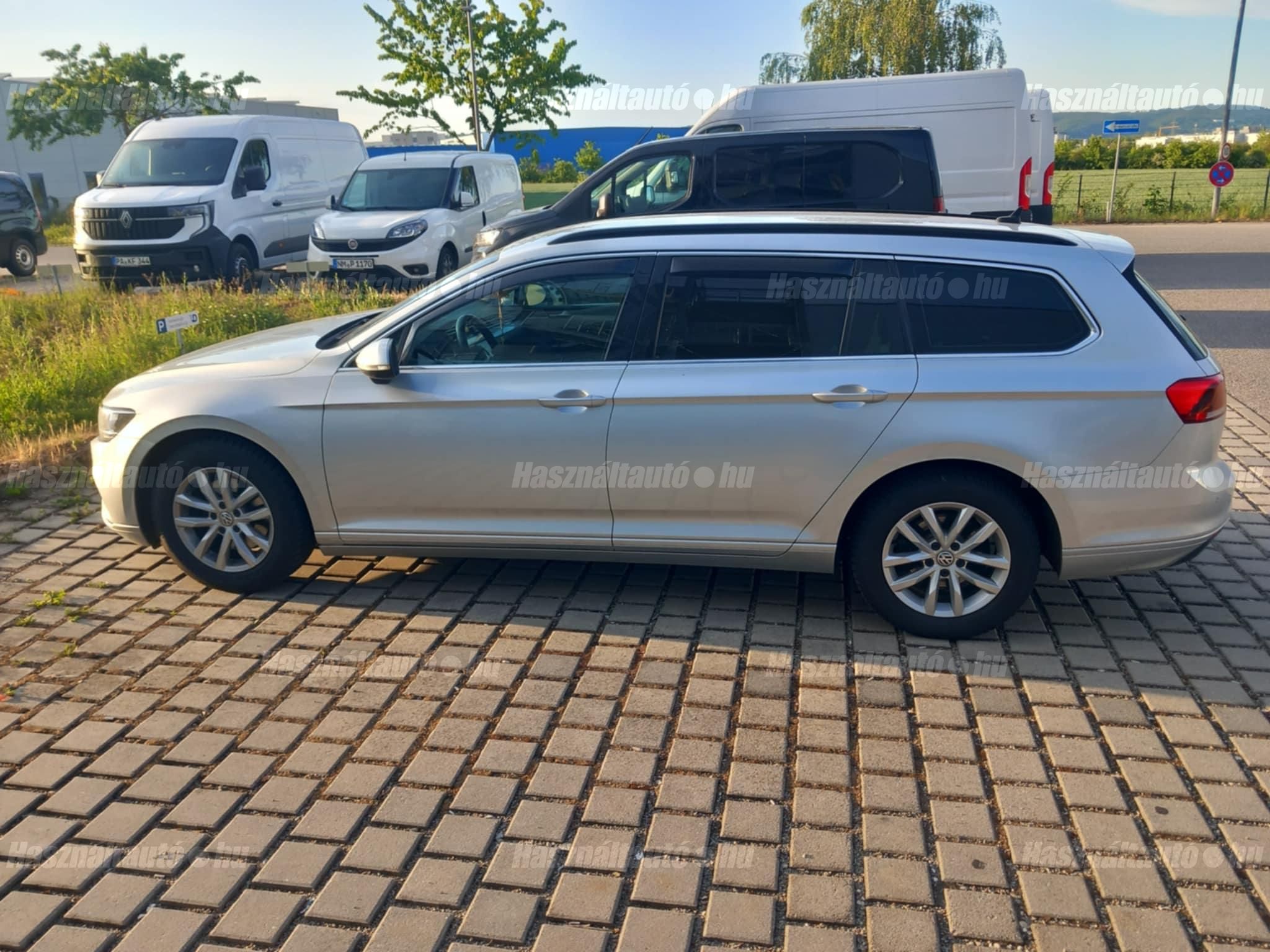 VOLKSWAGEN PASSAT 2020/5 - 1