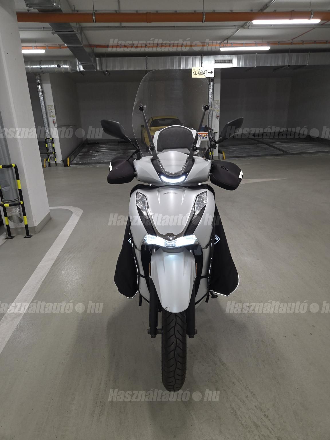 HONDA SH 350 2024/6 - 1