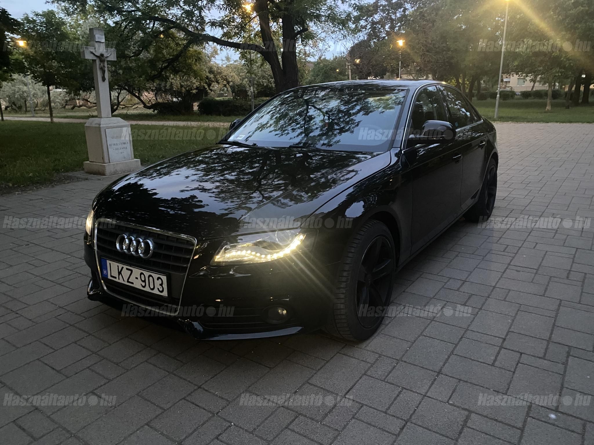AUDI A4 2009 - 1