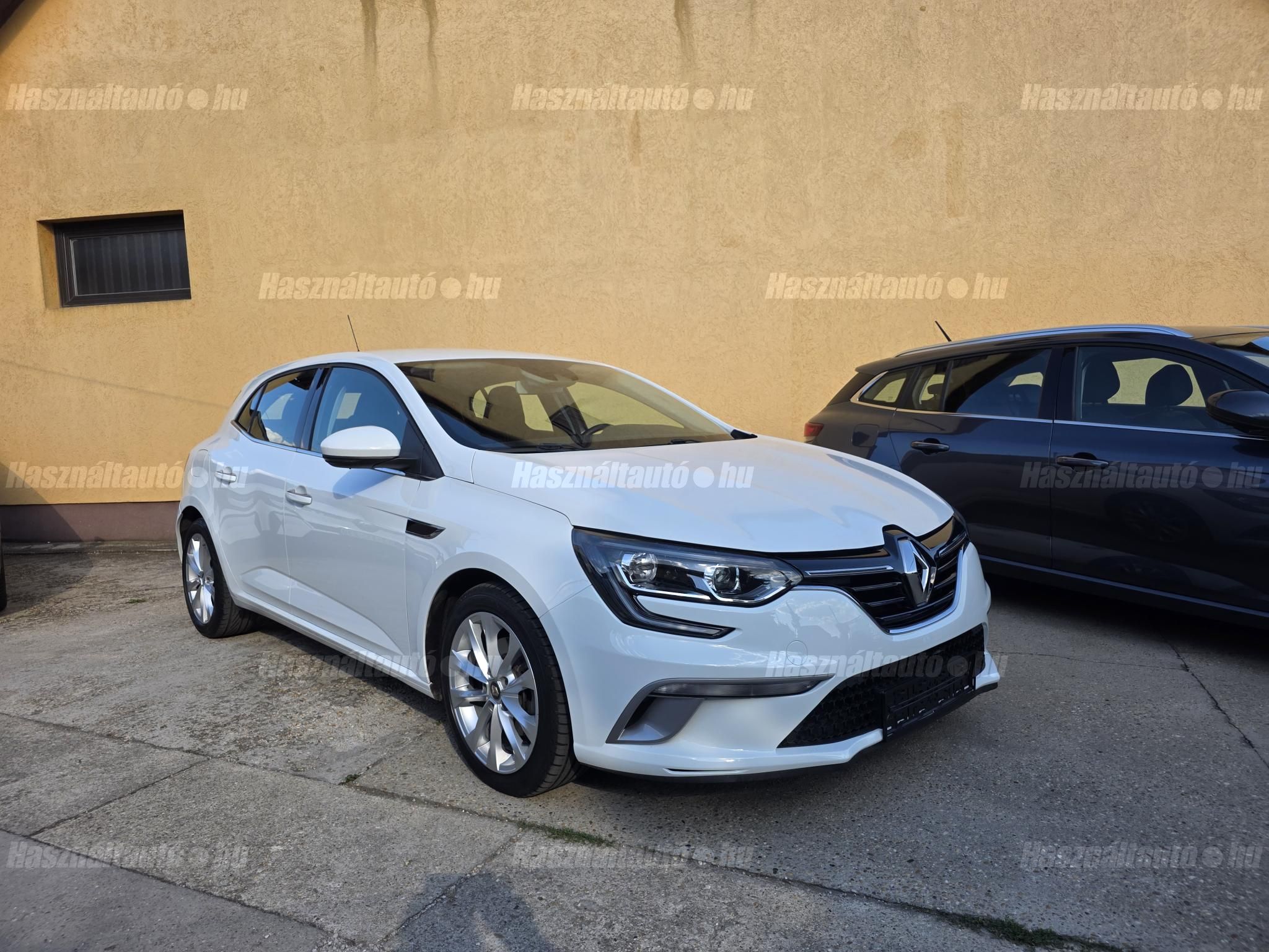 RENAULT MEGANE 2017/7 - 1