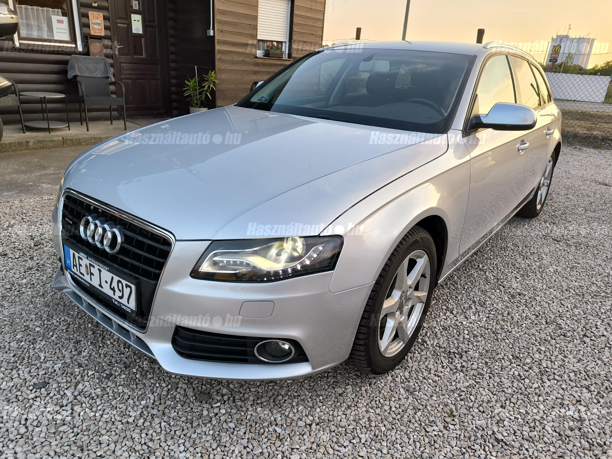 AUDI A4 2010/5 - 1