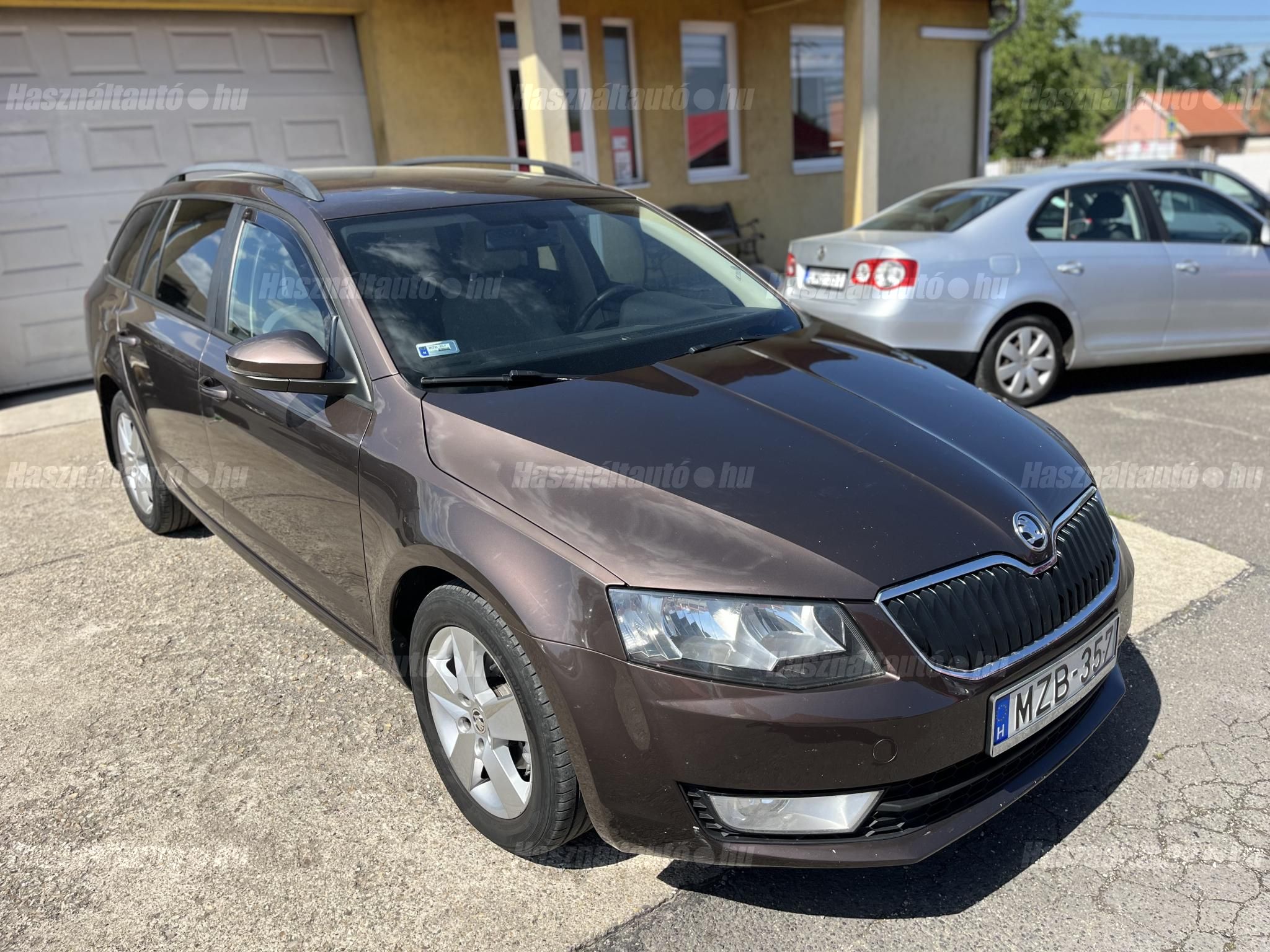 SKODA OCTAVIA 2014/12 - 1