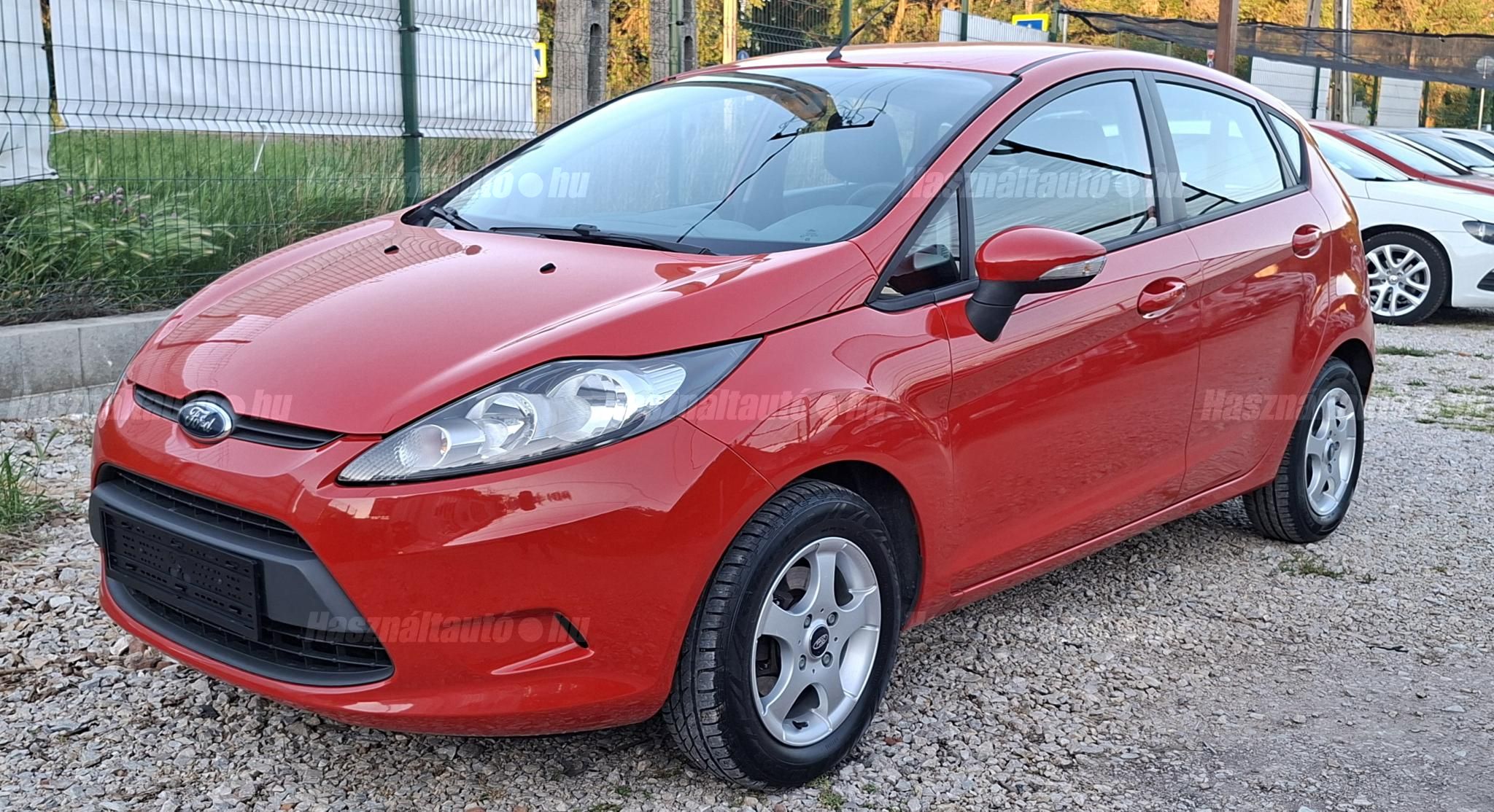 FORD FIESTA 2010/8 - 1