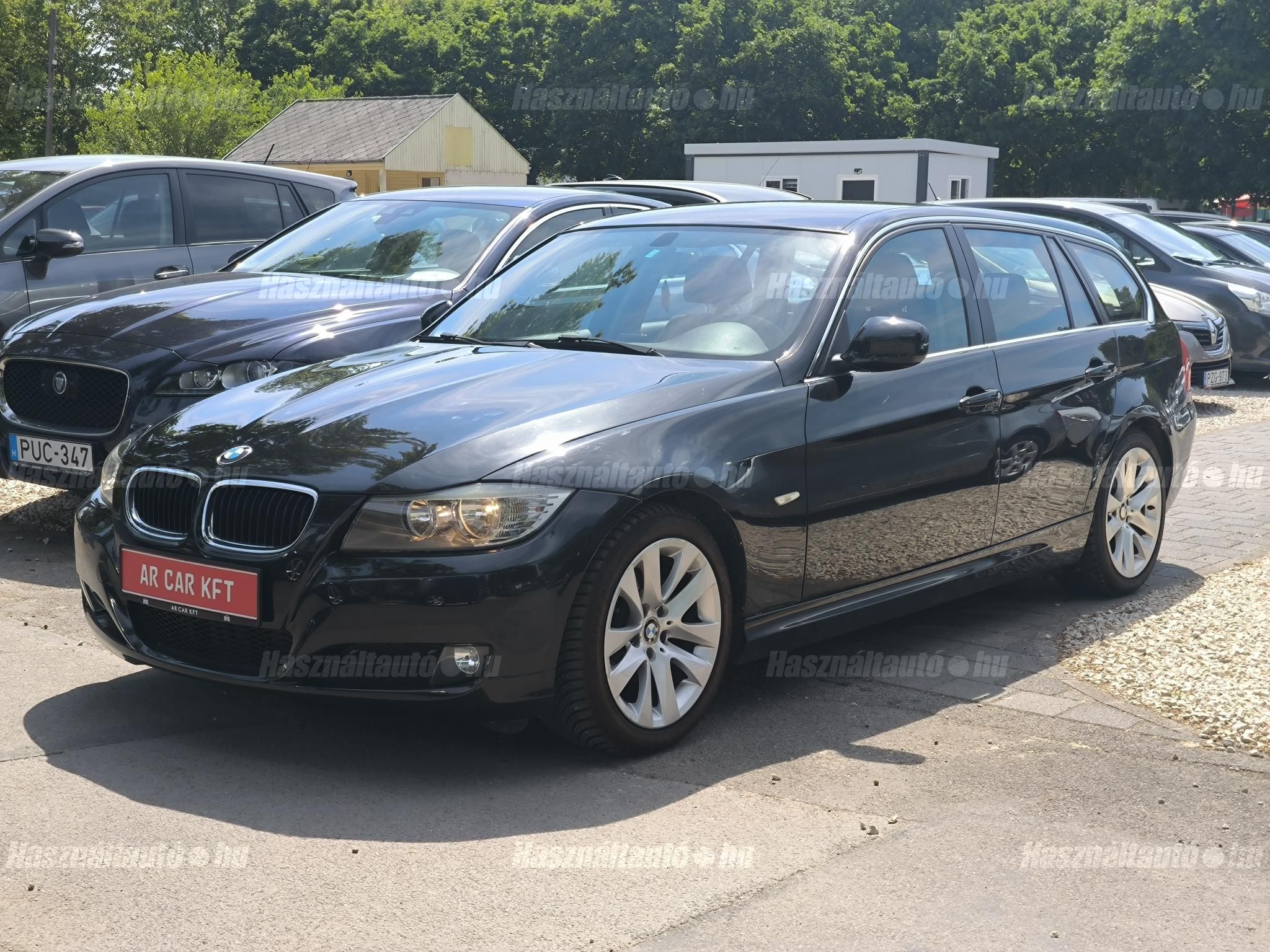 BMW 320 2010/8 - 1