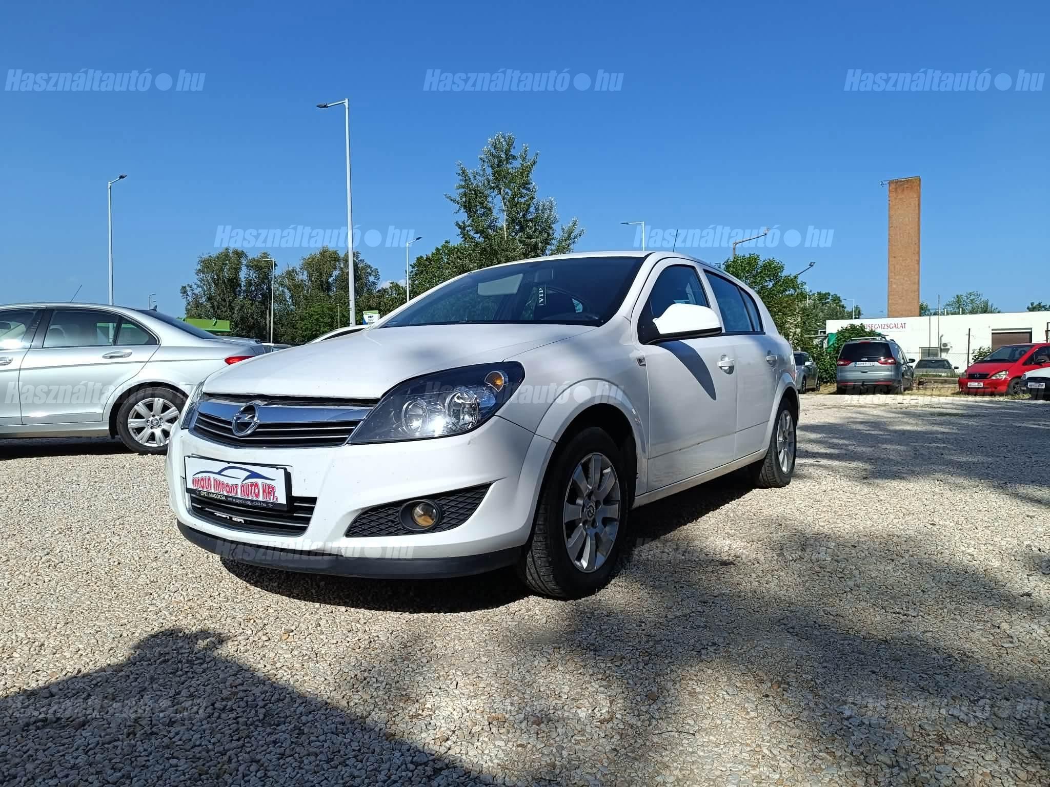 OPEL ASTRA H 2012/12 - 1