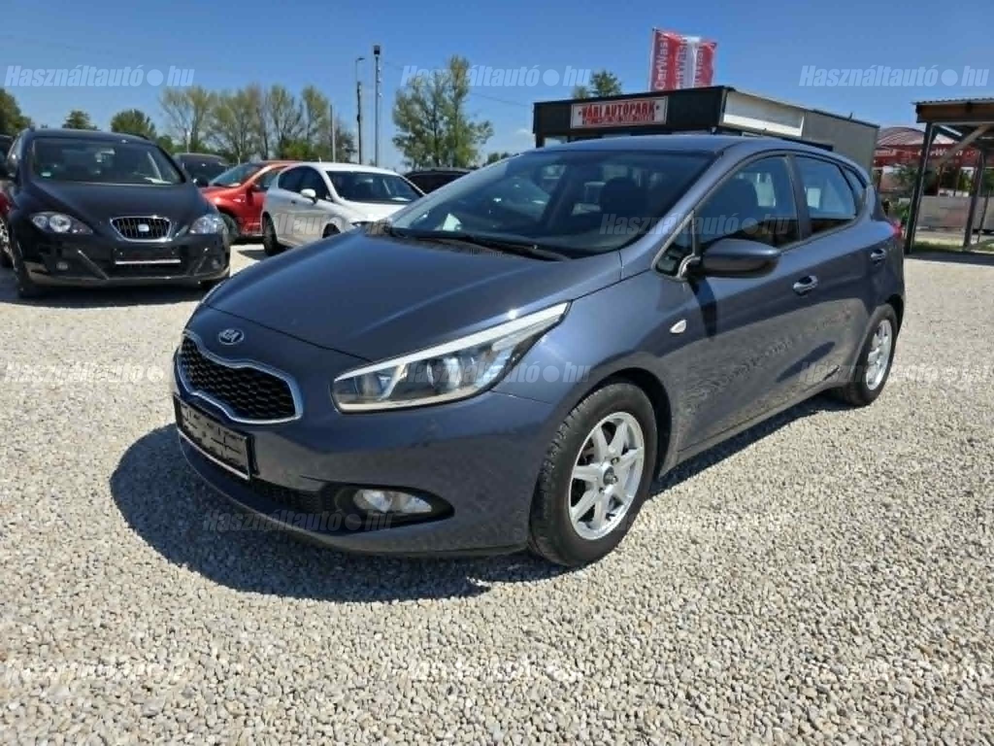 KIA CEE'D 2013/1 - 1