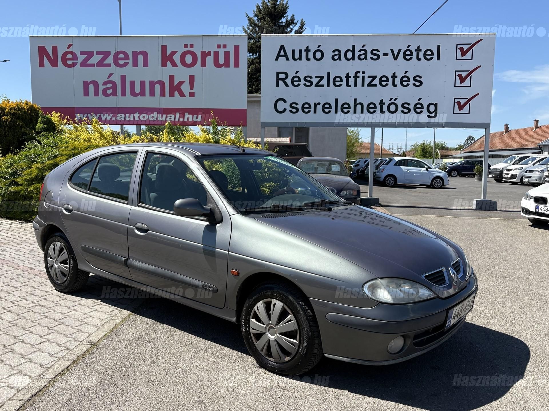 RENAULT MEGANE 2002/3 - 1