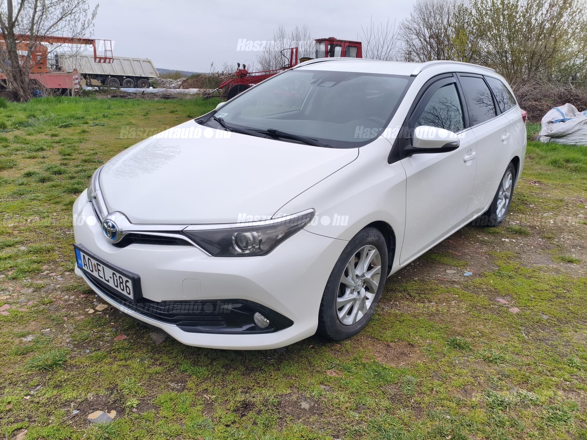 TOYOTA AURIS 2016/6 - 1