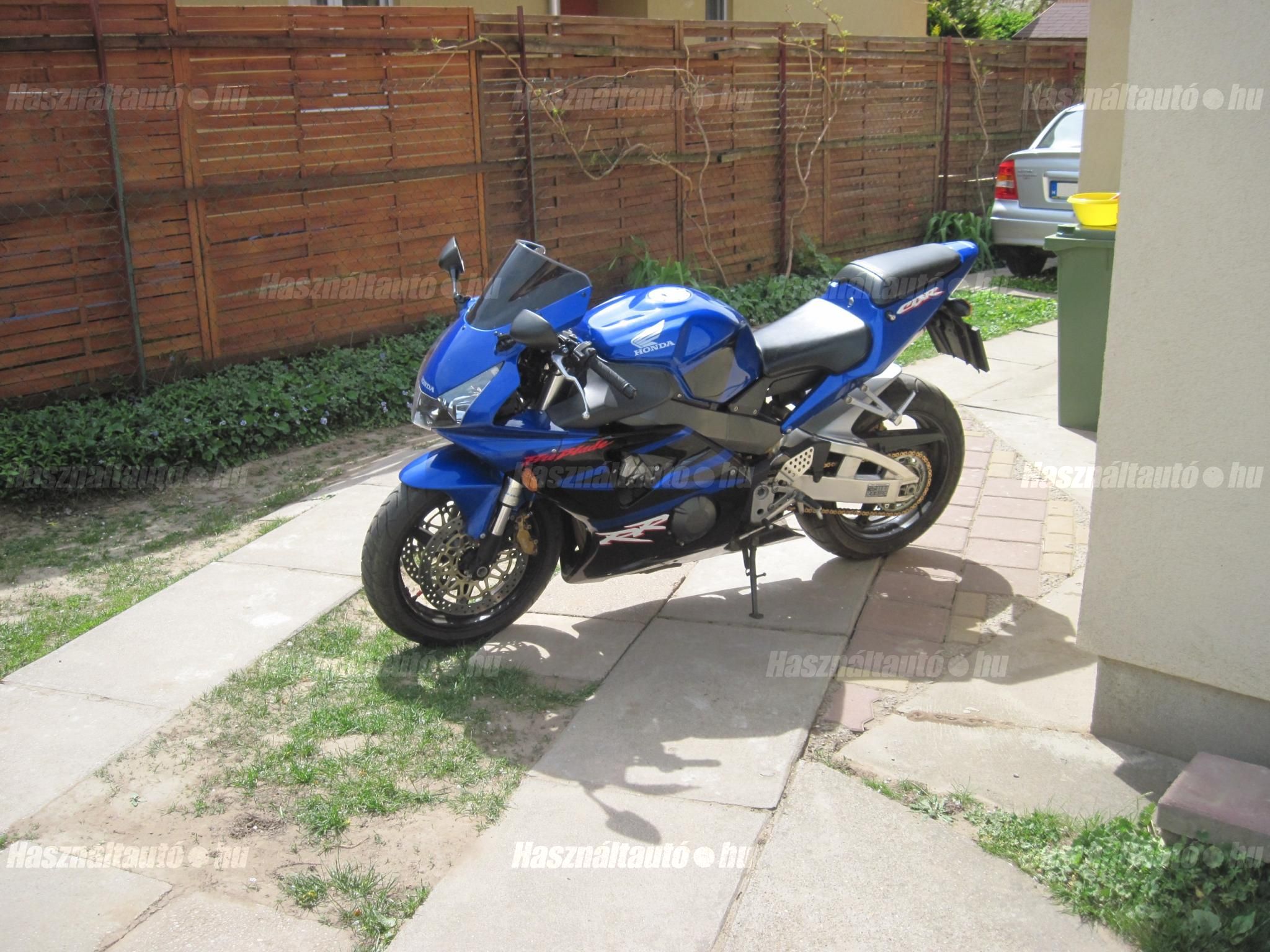 HONDA CBR 900 RR 2003/4 - 1