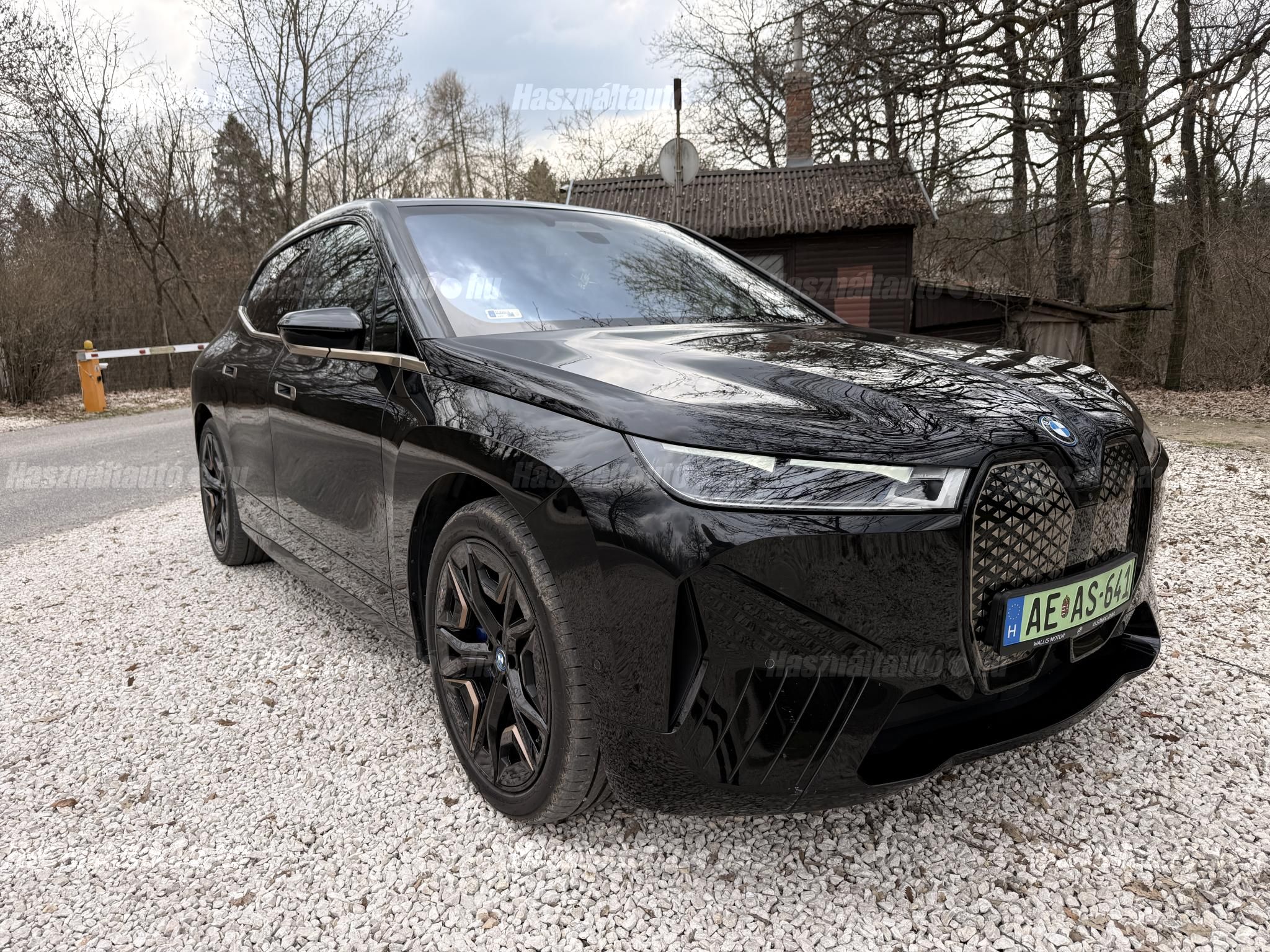 BMW IX 2022/11 - 1