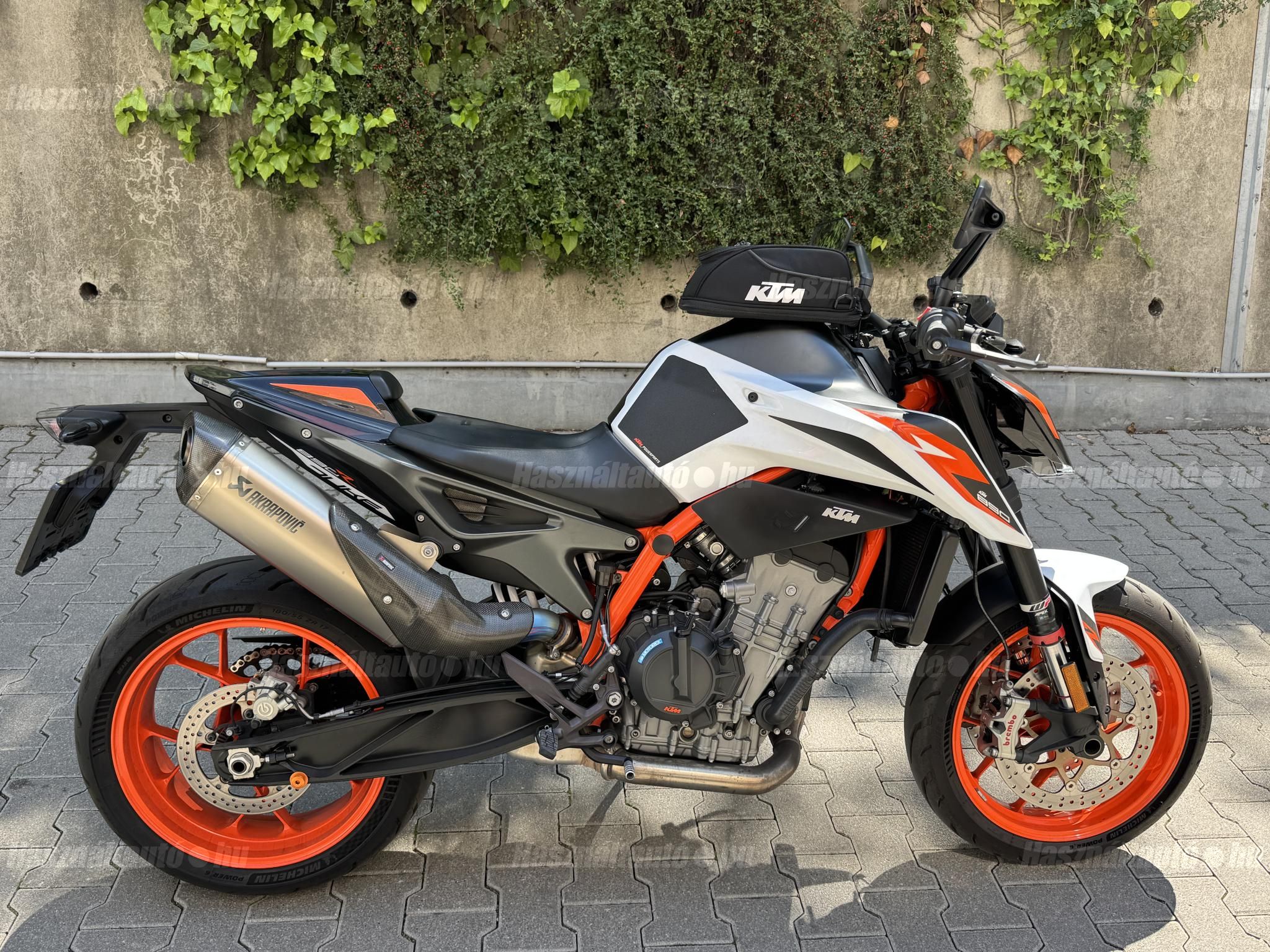 KTM 890 DUKE R 2020/2 - 1