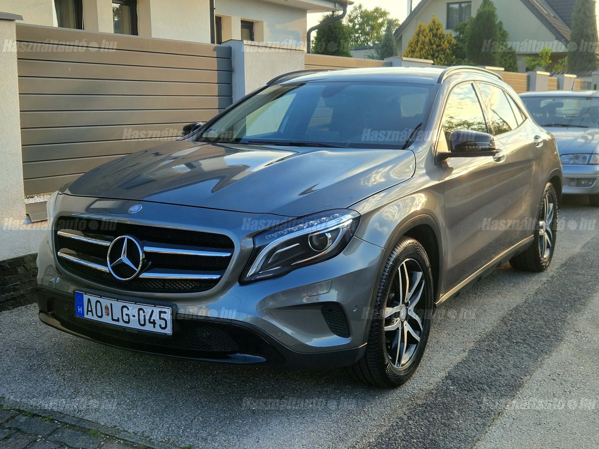 MERCEDES-BENZ GLA 200 2016 - 1